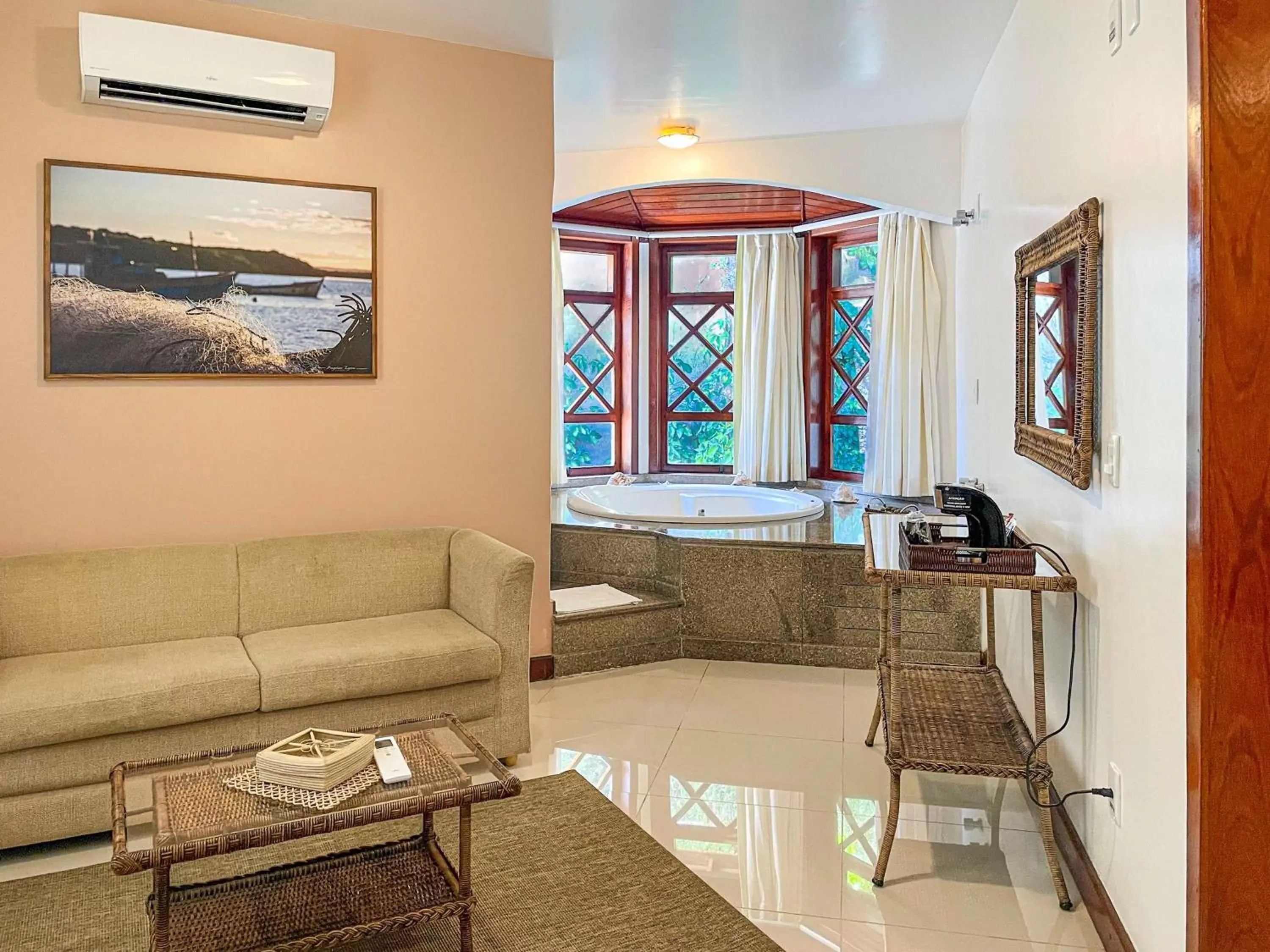 Bathroom, Seating Area in Best Western Shalimar Praia Hotel