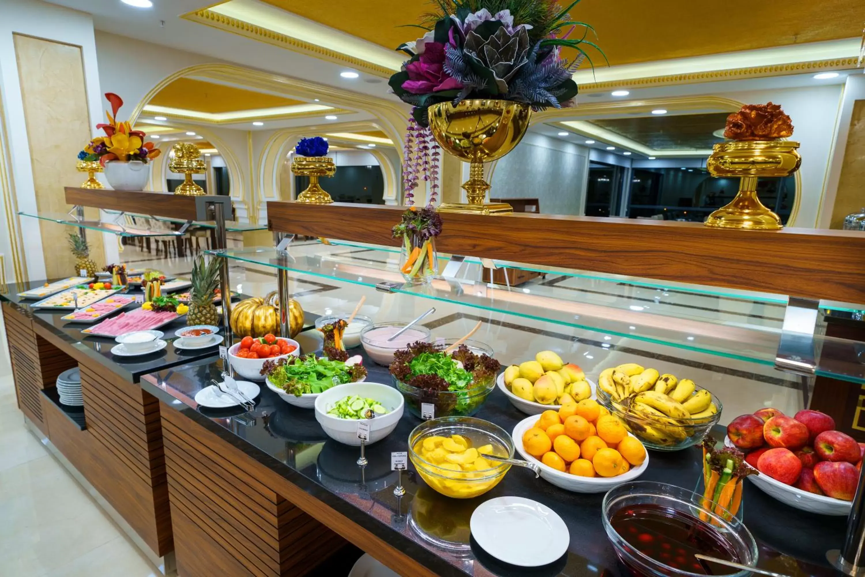 Buffet breakfast in Ramada Plaza by Wyndham Silivri