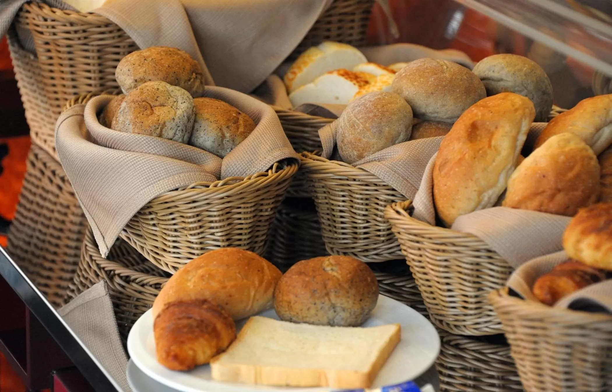 Food and drinks in Golden Tulip RS Boutique Hotel-Tainan