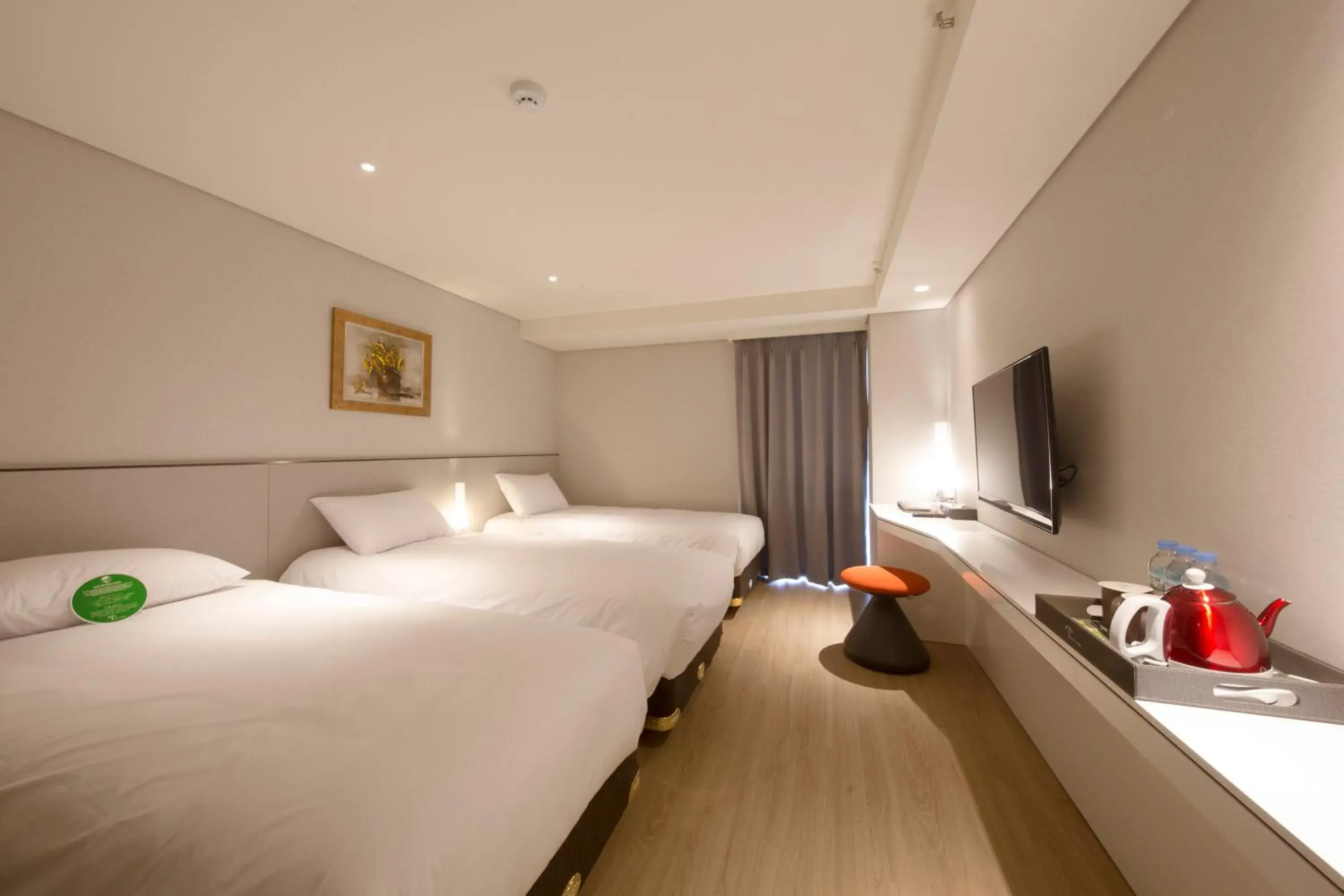 Bed in Hotel Thomas Myeongdong