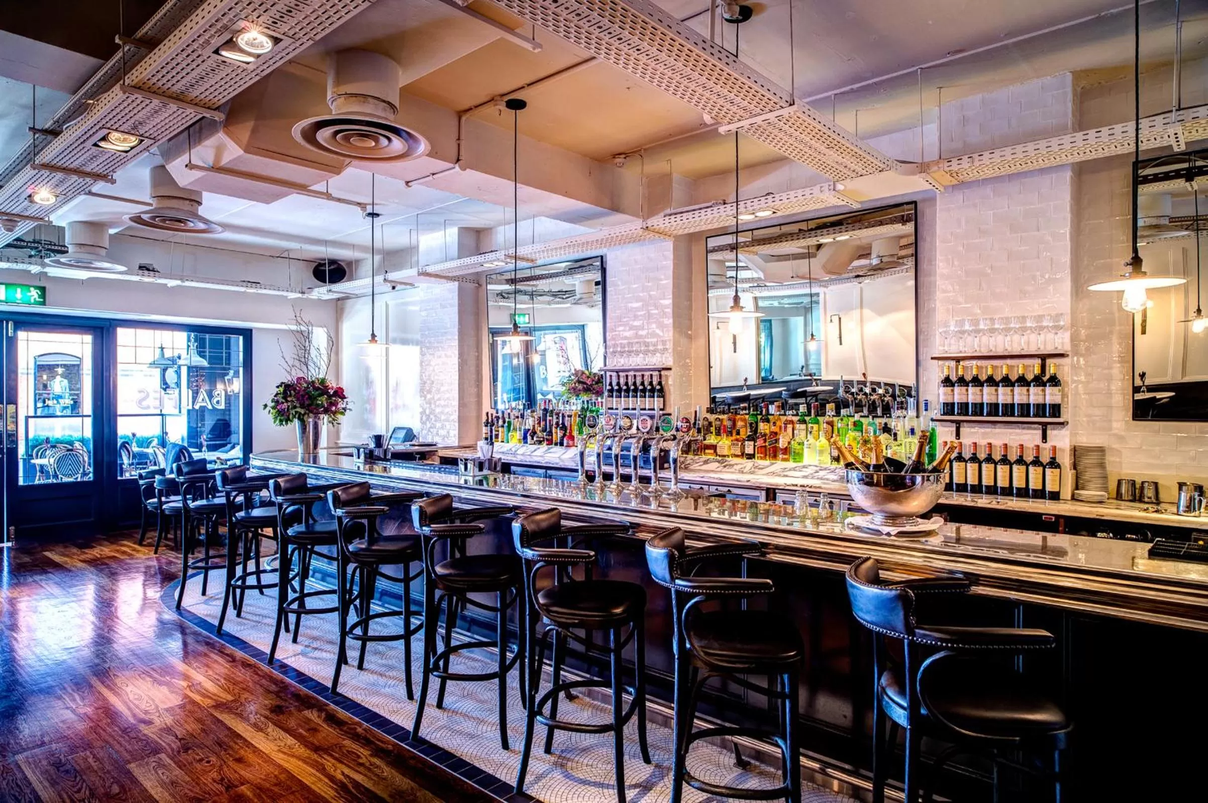 Restaurant/places to eat in The Westbury Hotel