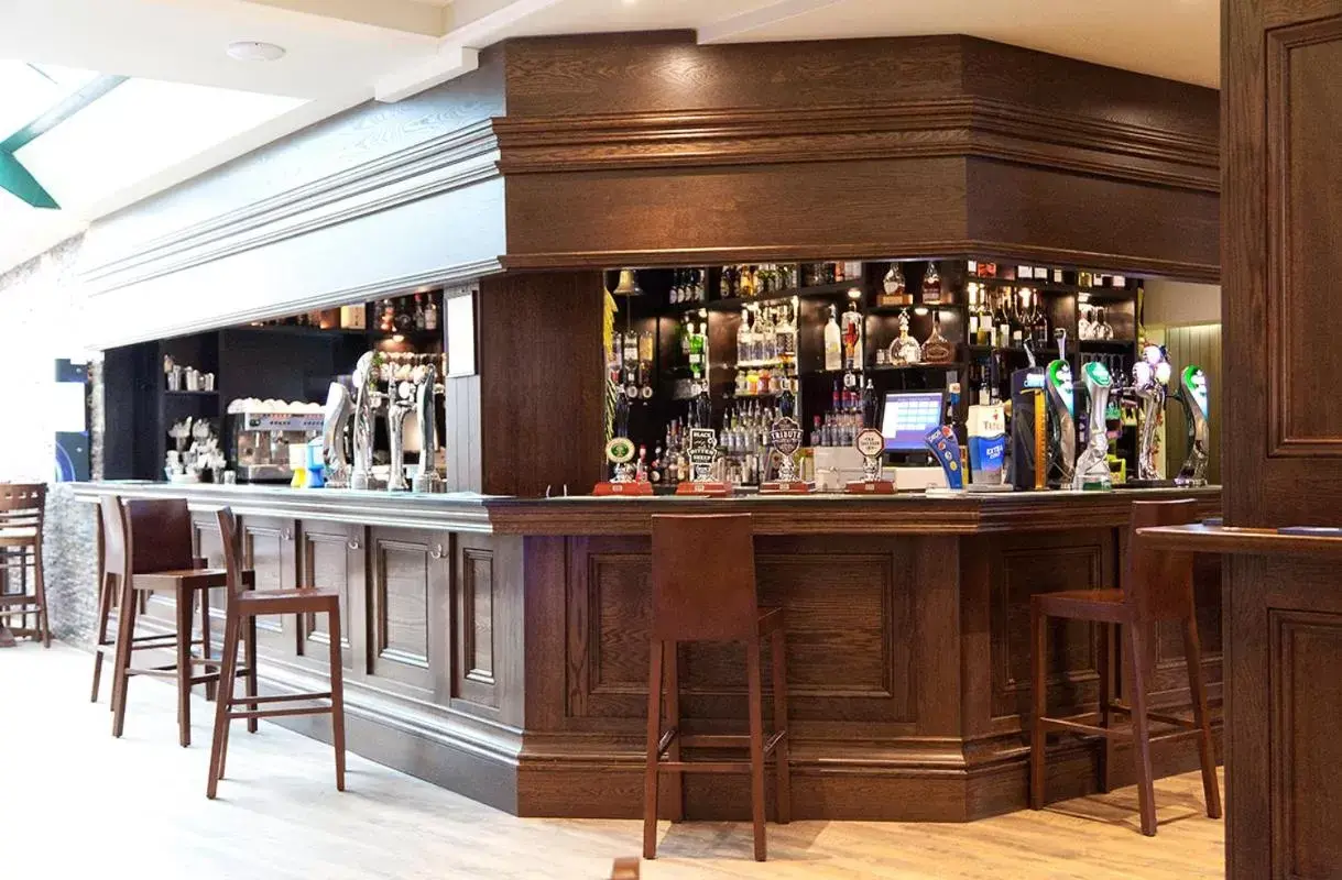 Lobby or reception, Lounge/Bar in The Harboro Hotel