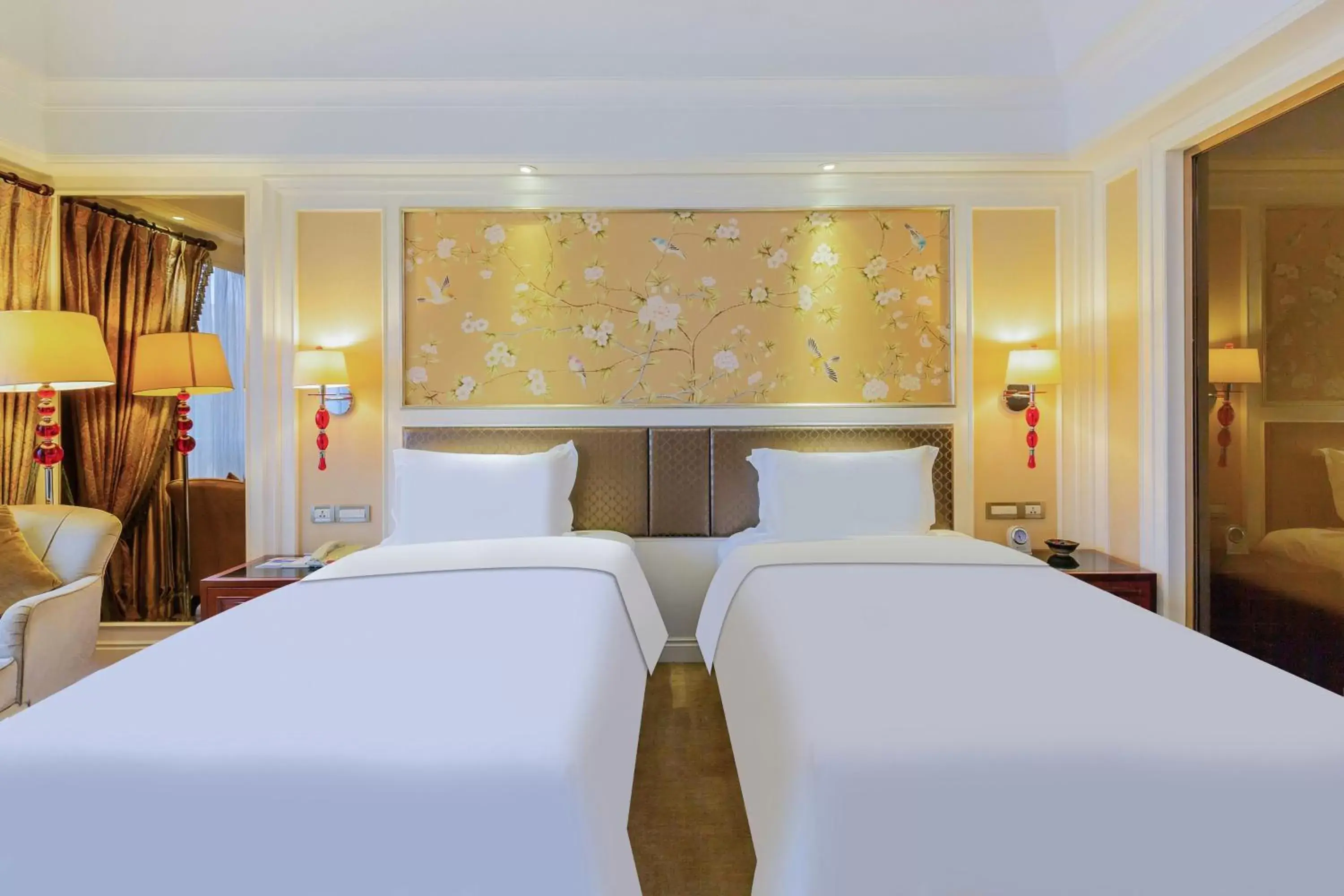 Photo of the whole room, Bed in Wyndham Foshan Shunde