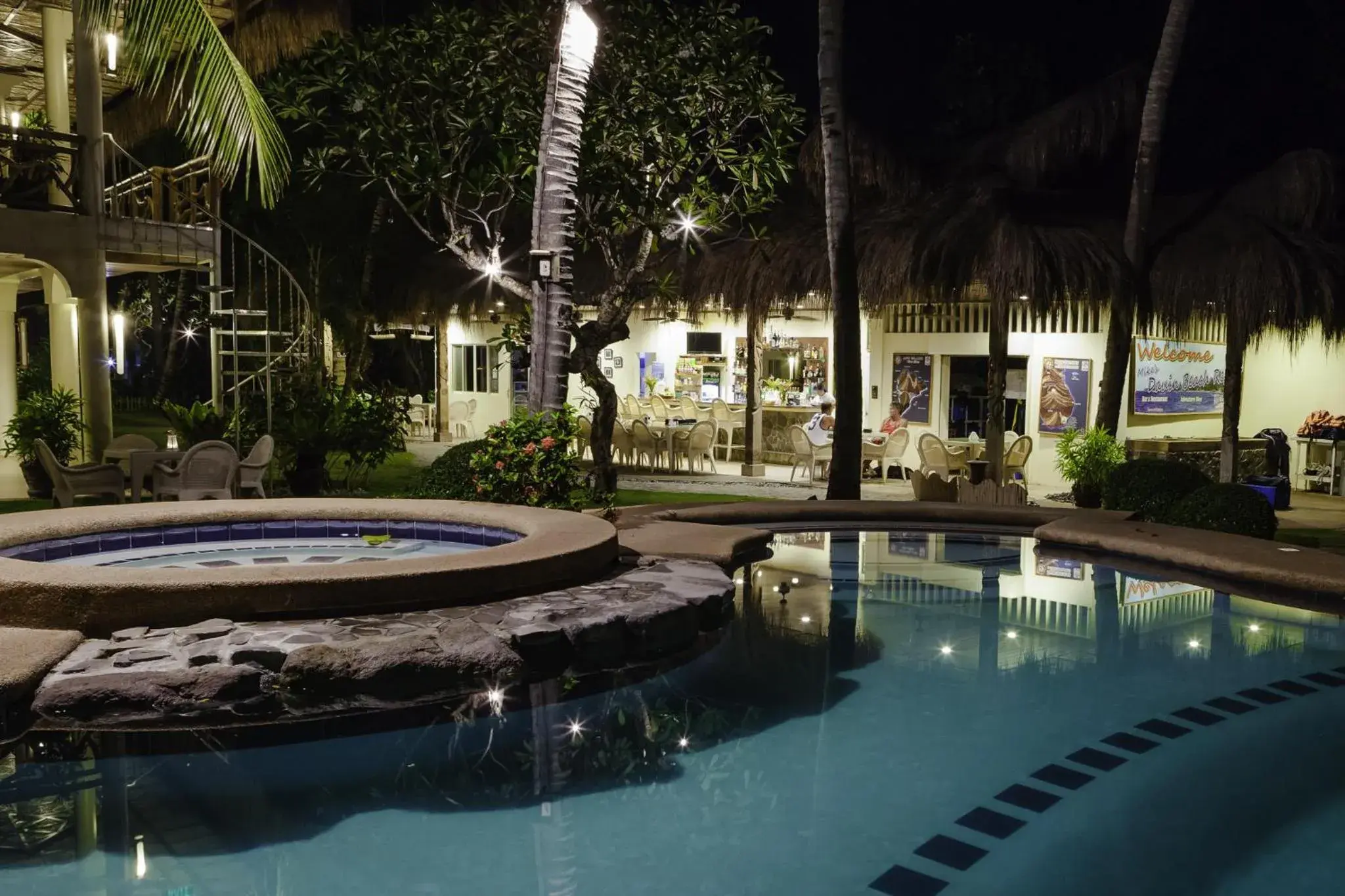 Swimming Pool in Mike's Dauin Dive Resort