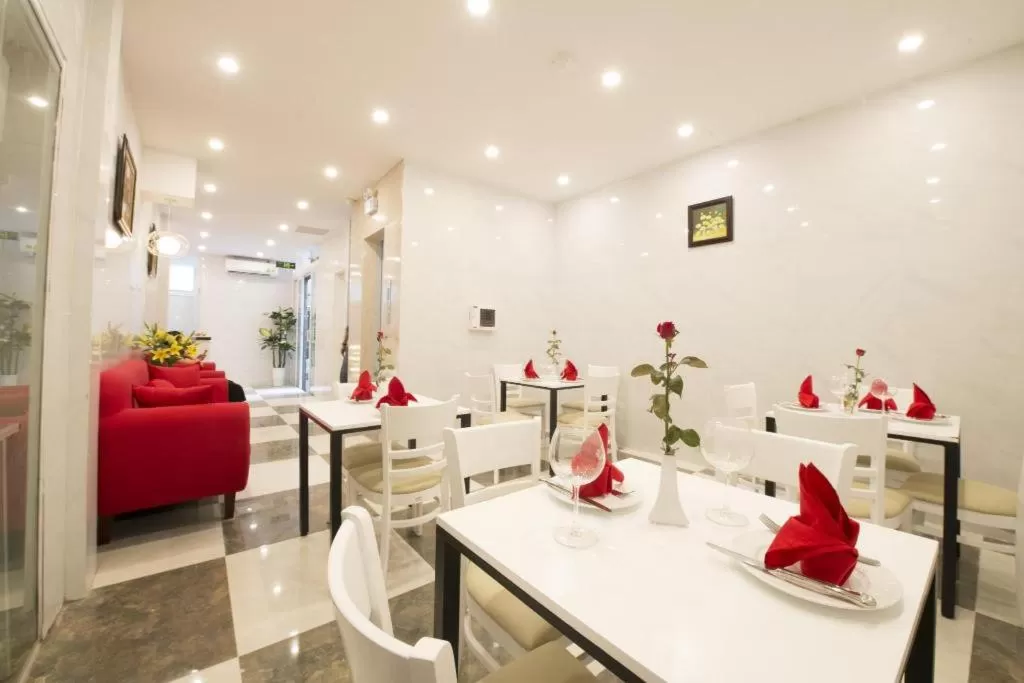 Restaurant/places to eat in Hanoi Holiday Hotel