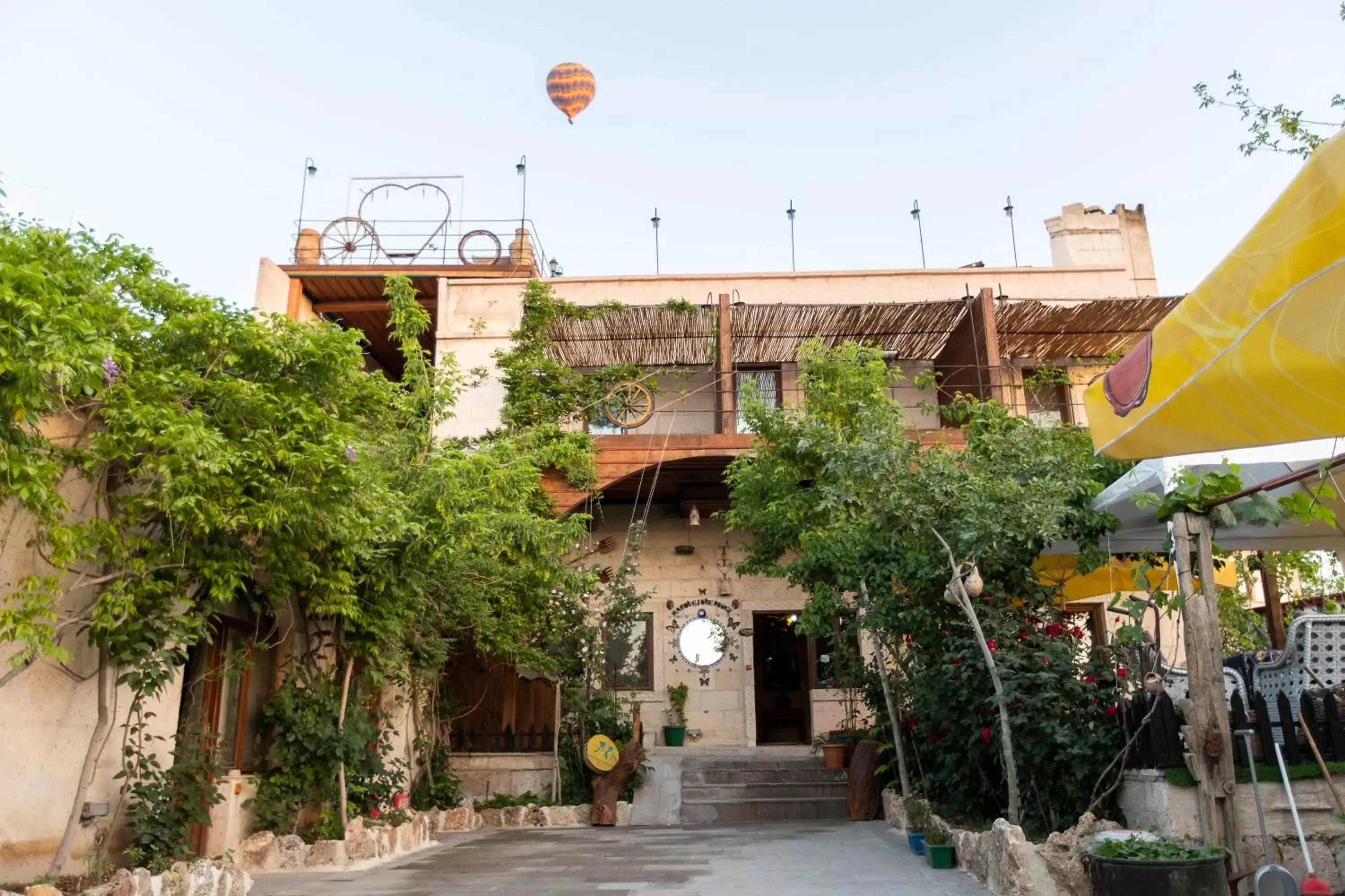 Property Building in Maron Stone House