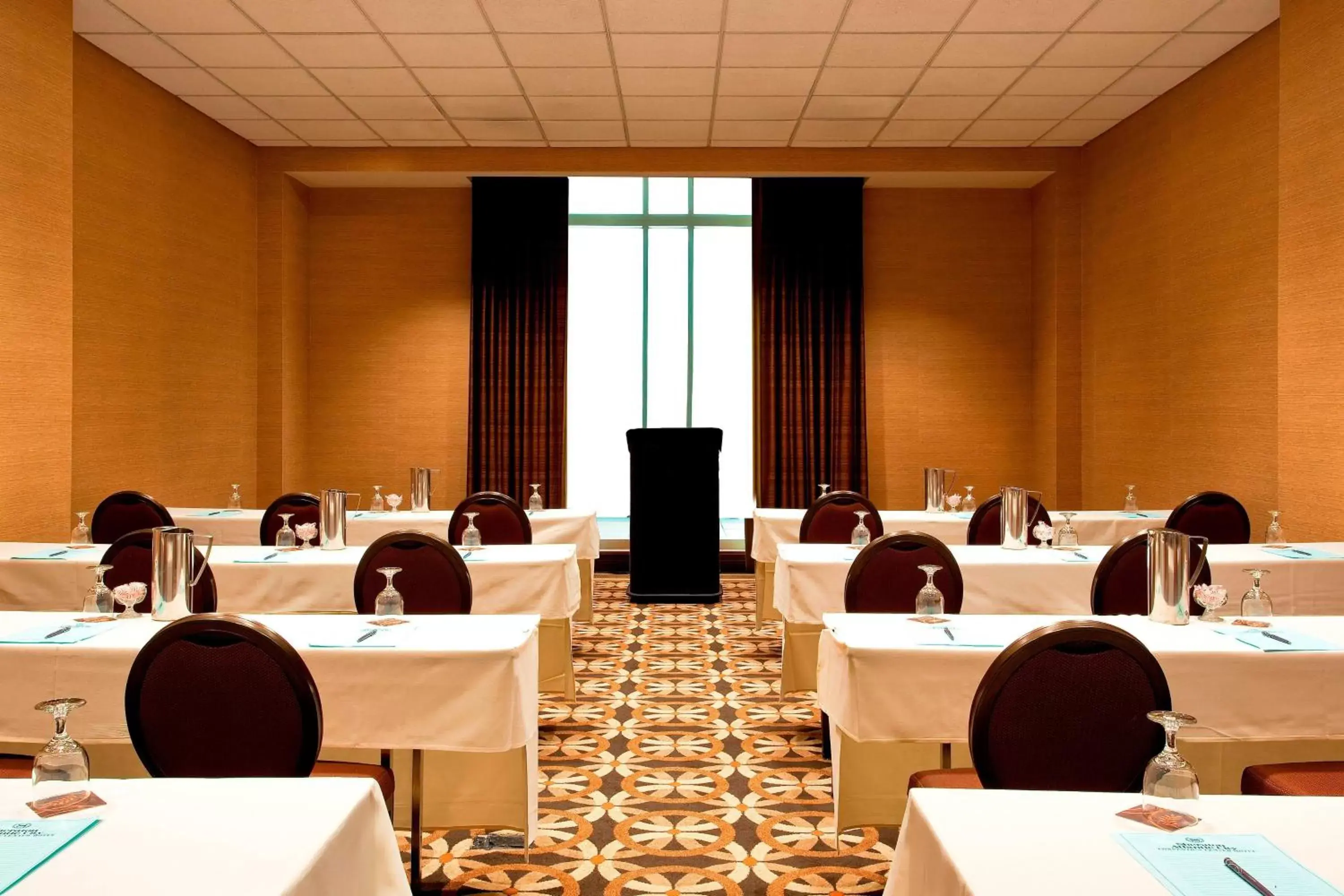 Meeting/conference room in Sheraton Atlantic City Convention Center Hotel