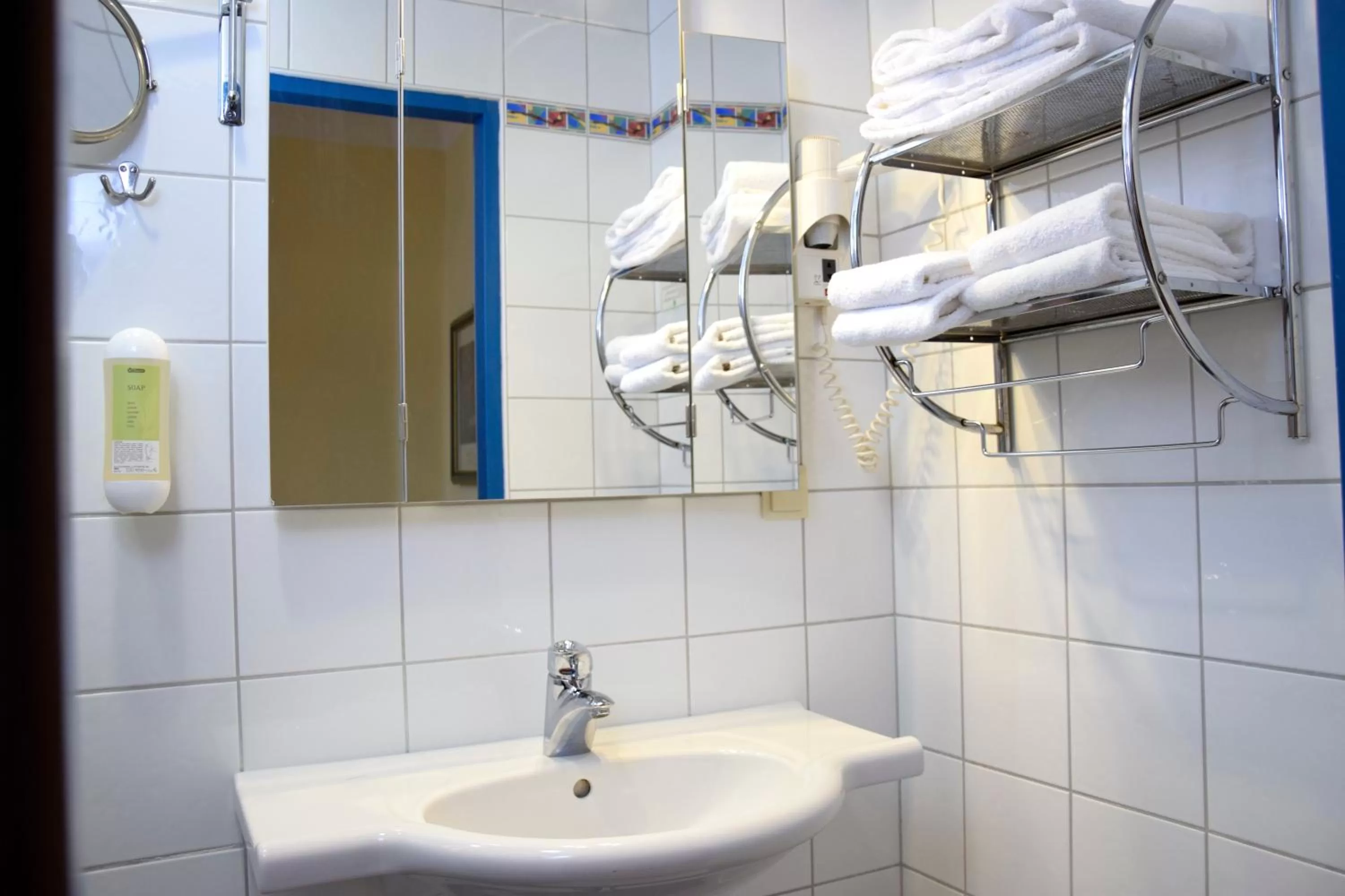 Bathroom in Rathskeller Weitra