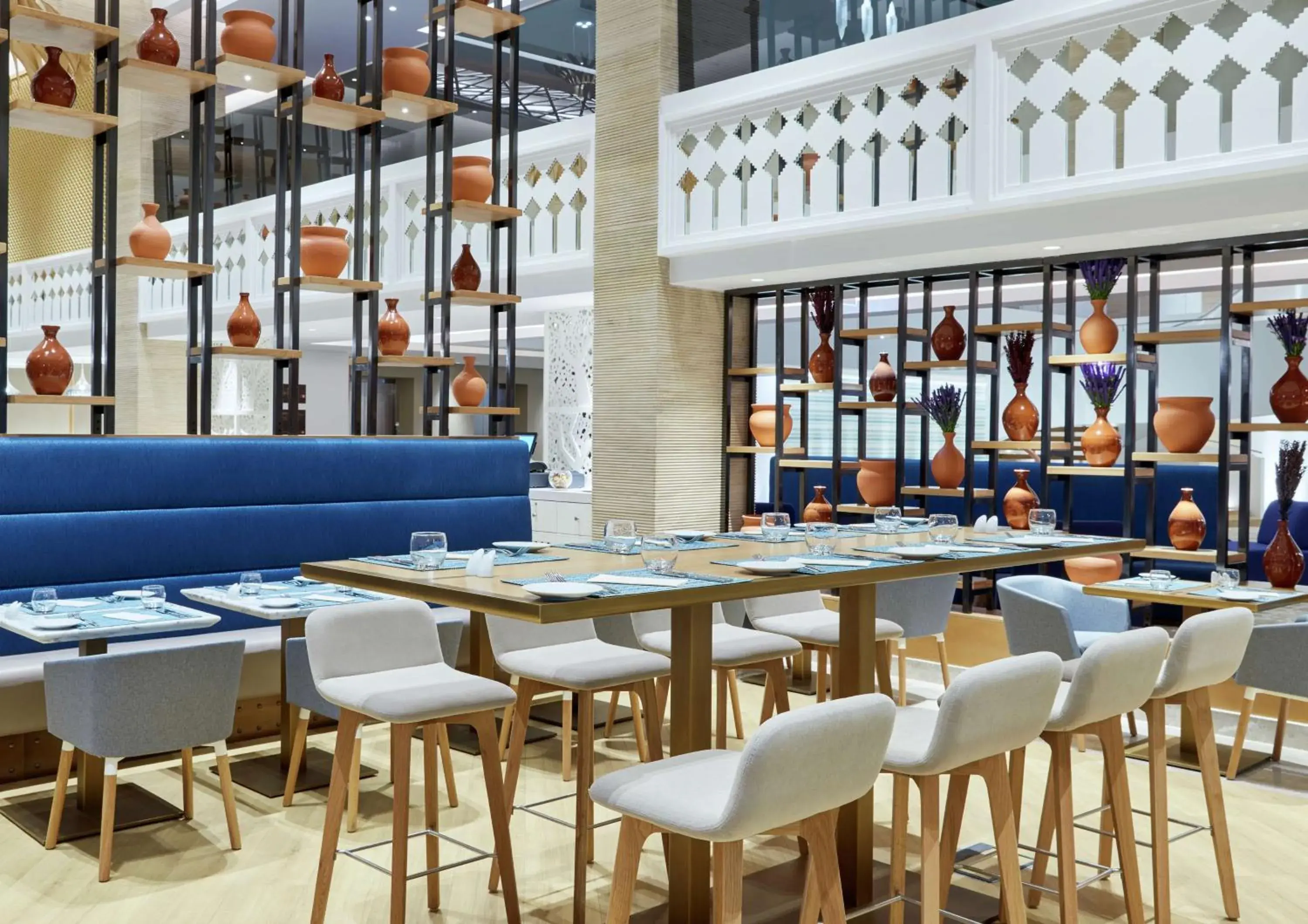 Restaurant/places to eat, Lounge/Bar in Hilton Garden Inn Muscat Al Khuwair