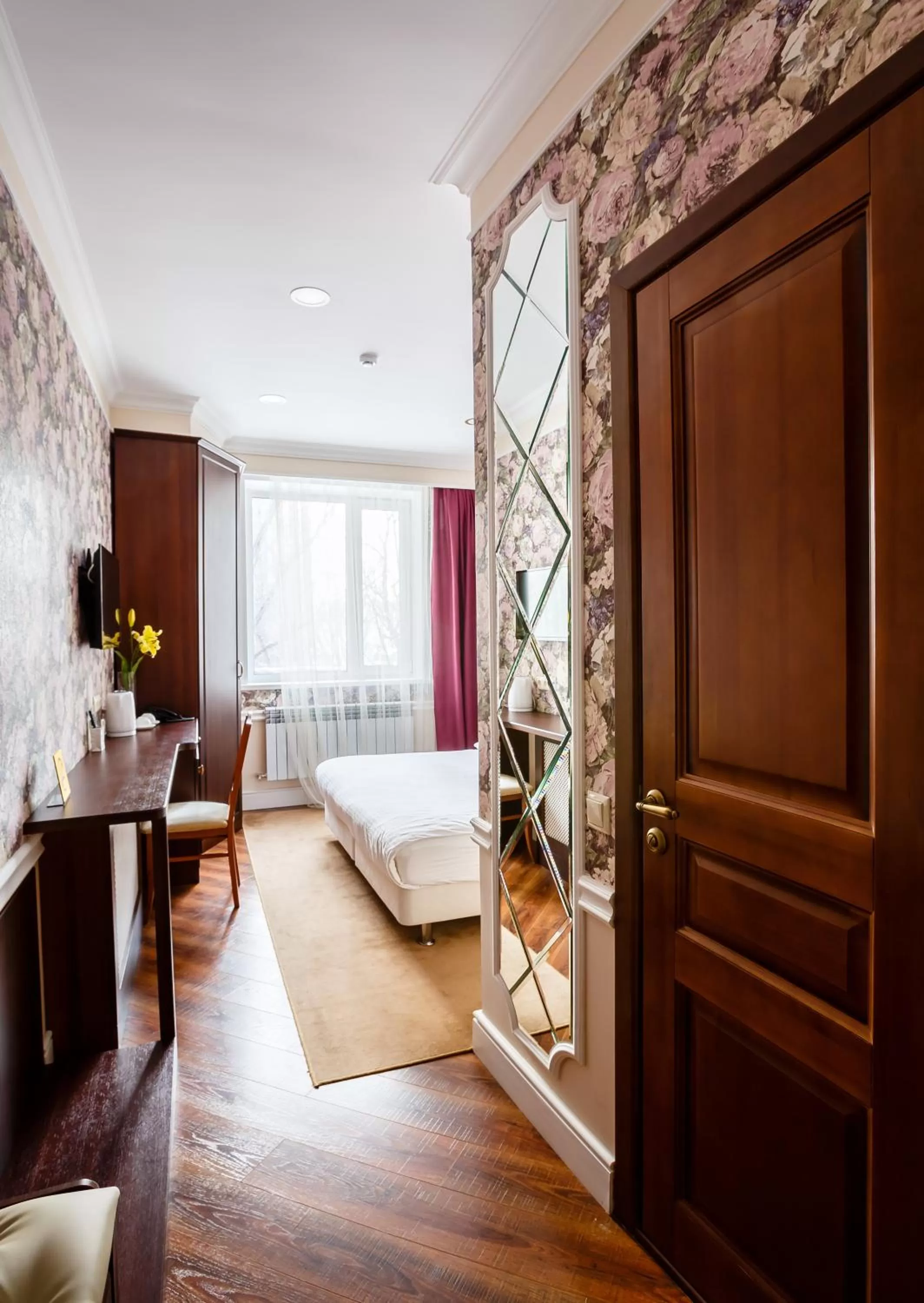 Photo of the whole room, Bed in Brown Hotel