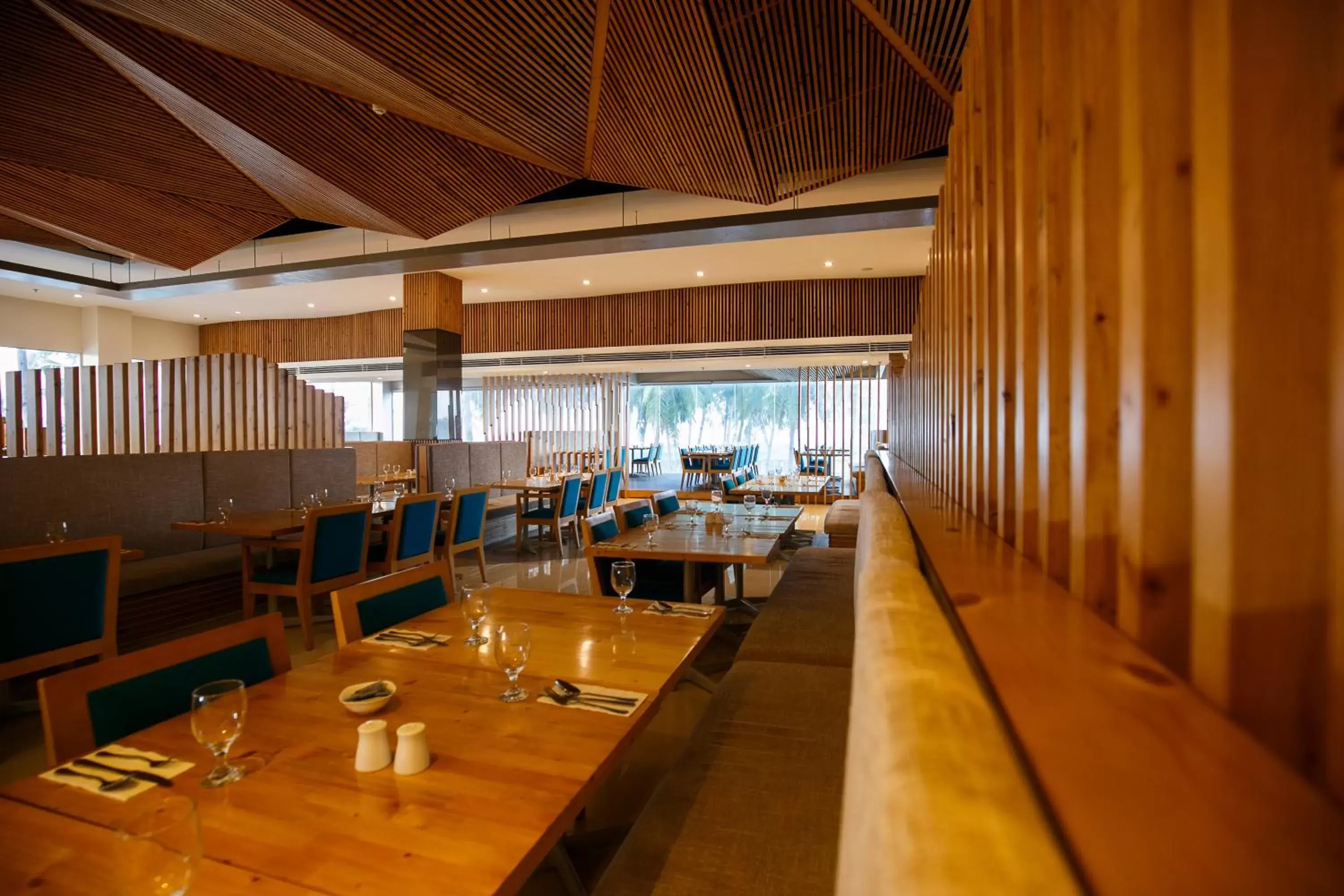 Restaurant/places to eat in Solea Mactan Resort Restaurant/places to eat in Solea Mactan Resort