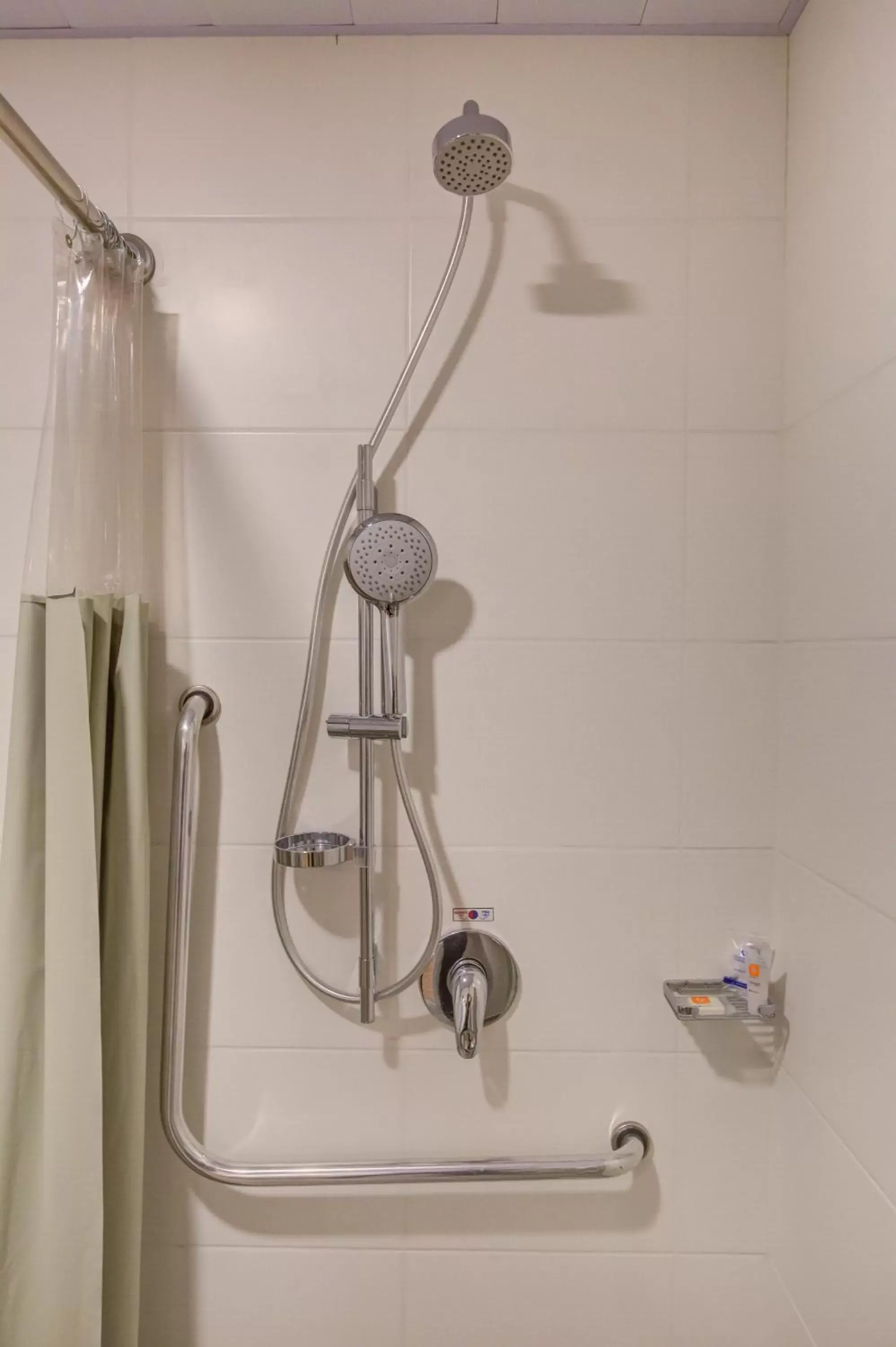 Shower, Bathroom in Transamerica Fit Rio Verde