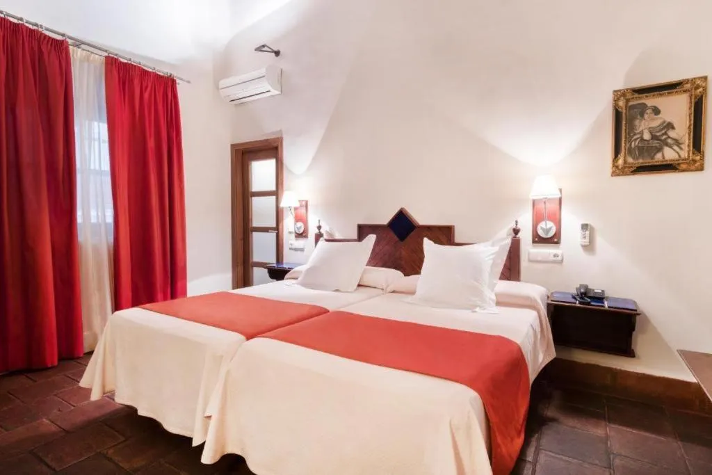 Photo of the whole room, Bed in Casa Palacio Pilar del Toro