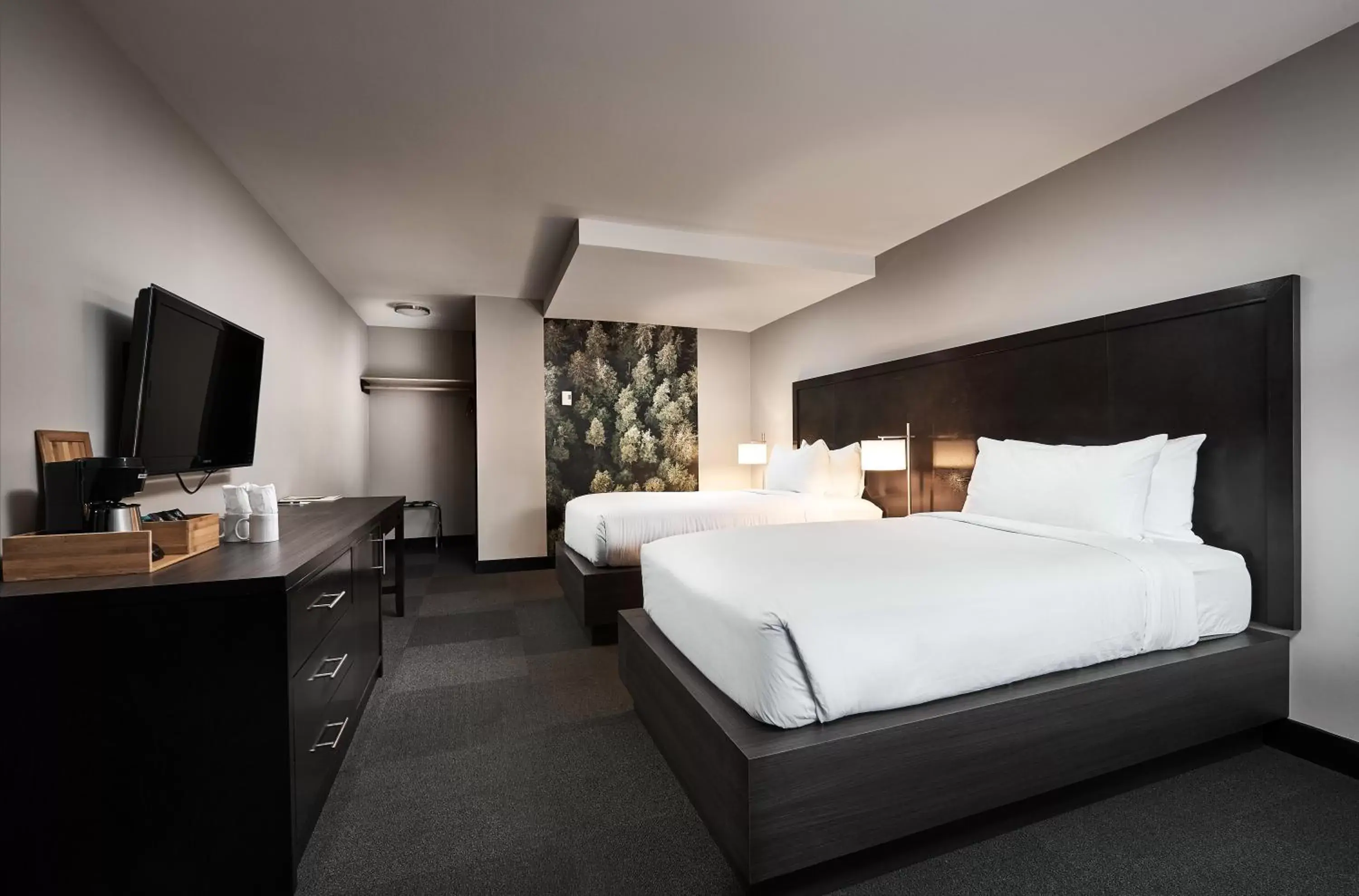 Double Room in Tofino Resort + Marina Double Room in Tofino Resort + Marina