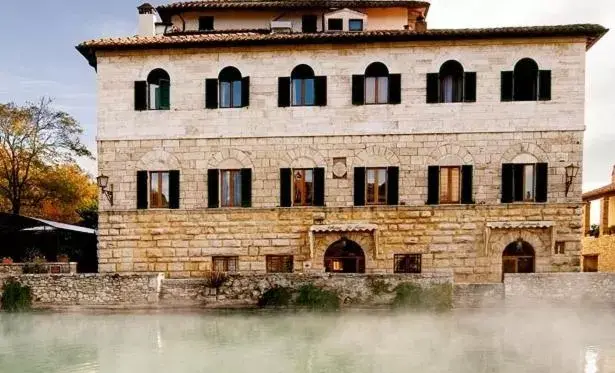 Facade/entrance, Property Building in Albergo Le Terme