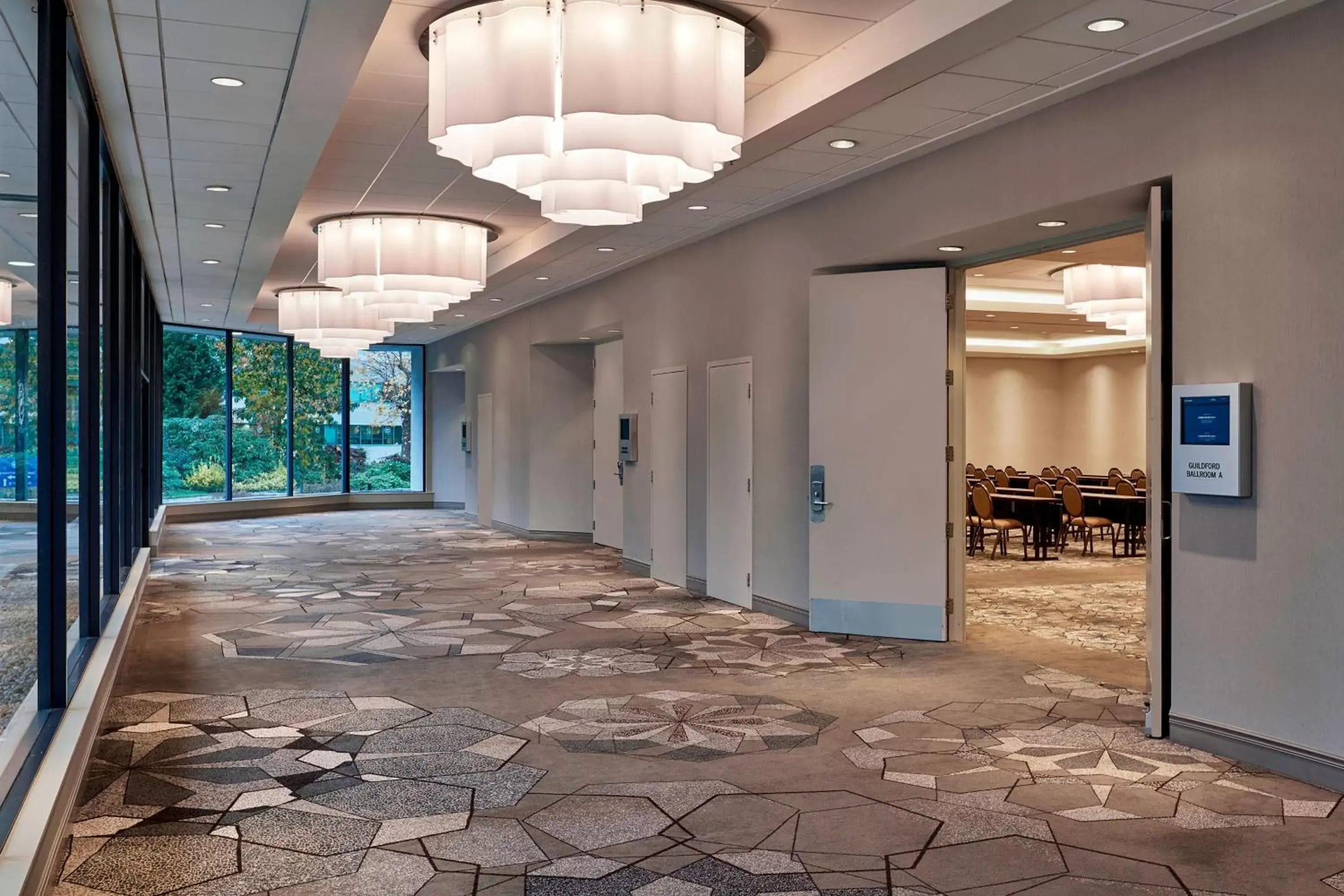 Meeting/conference room in Sheraton Vancouver Guildford Hotel