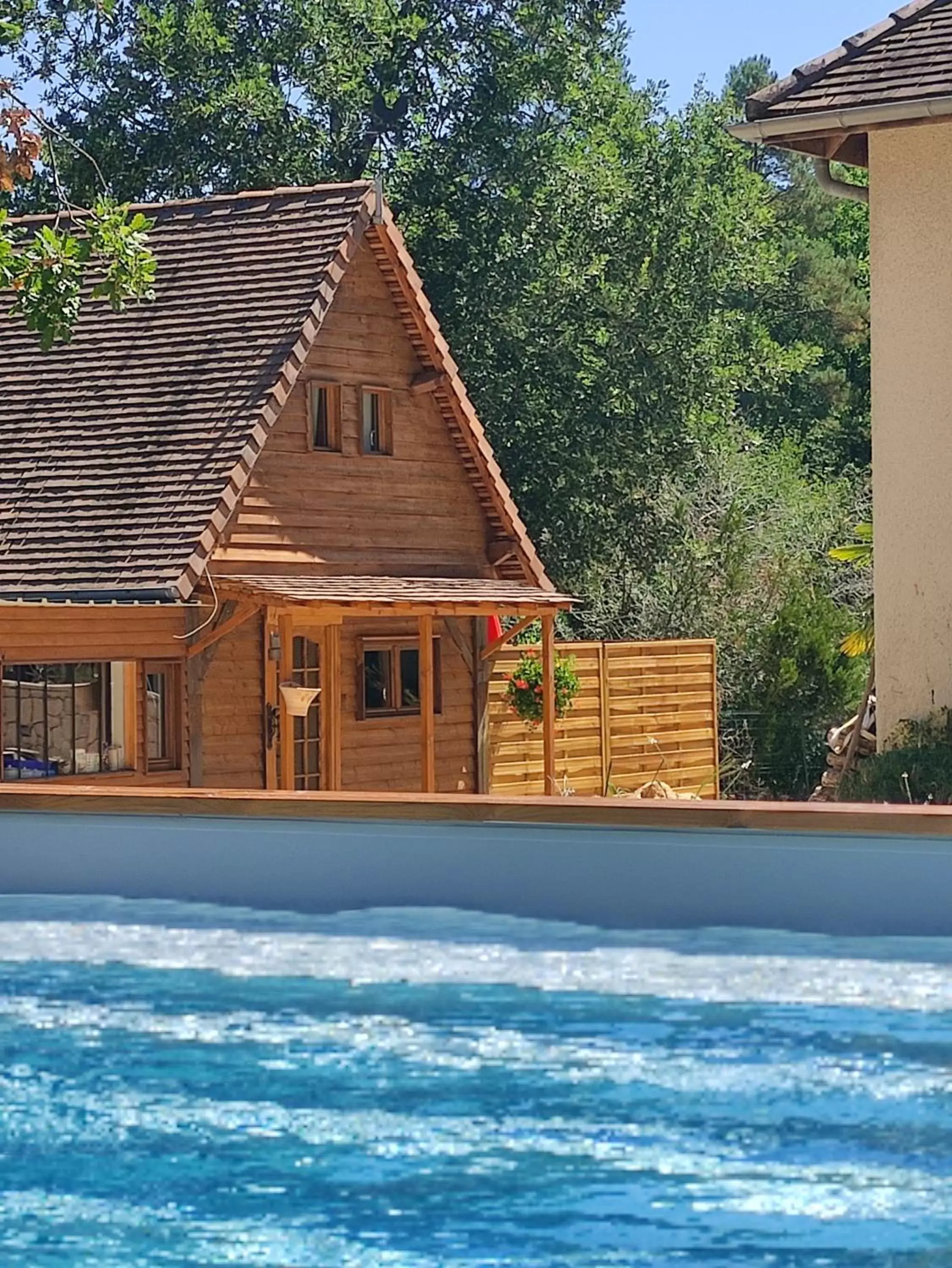 Swimming pool, Property Building in Chez Pascaline