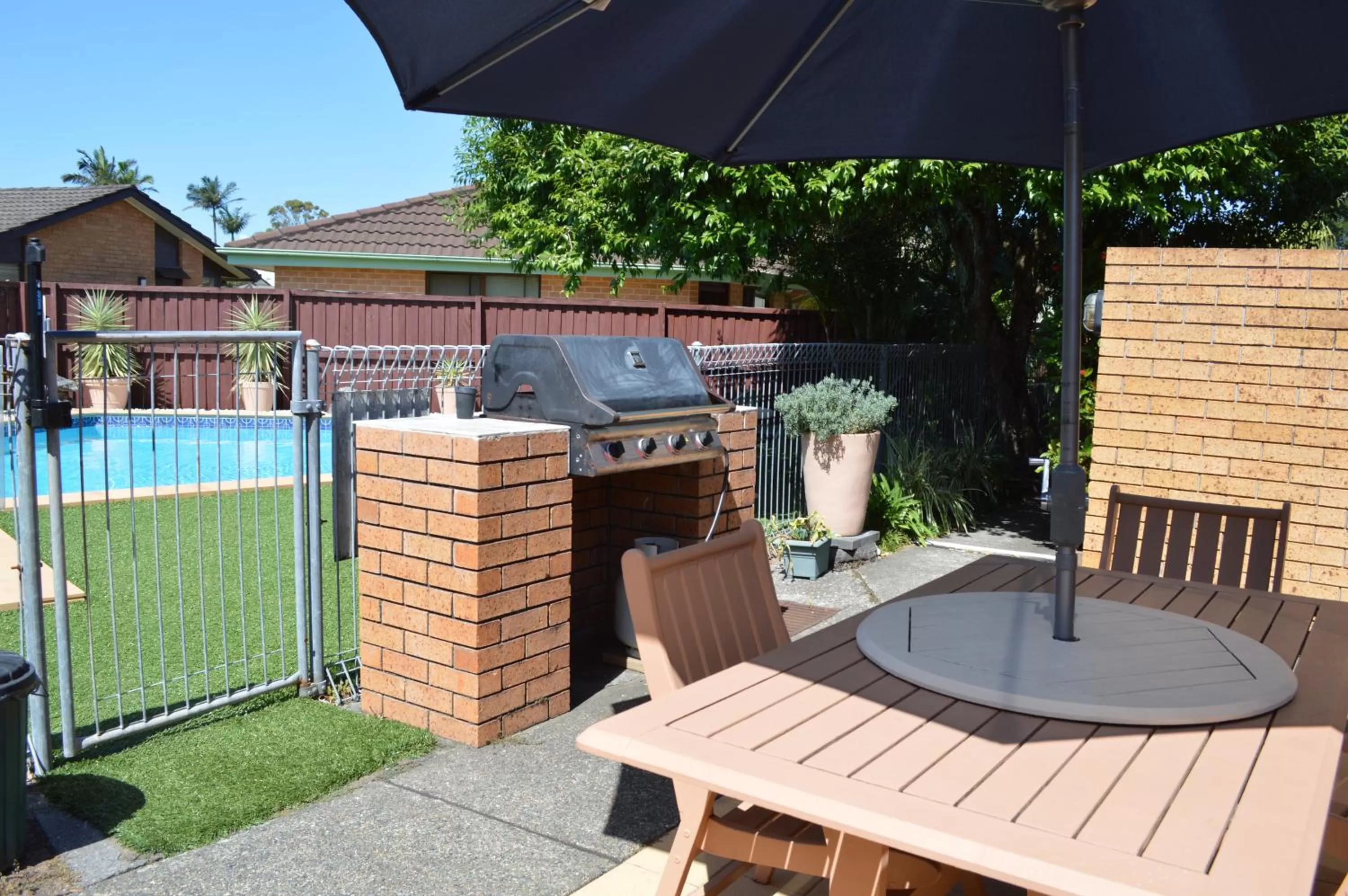 Patio in Port O'Call Motel