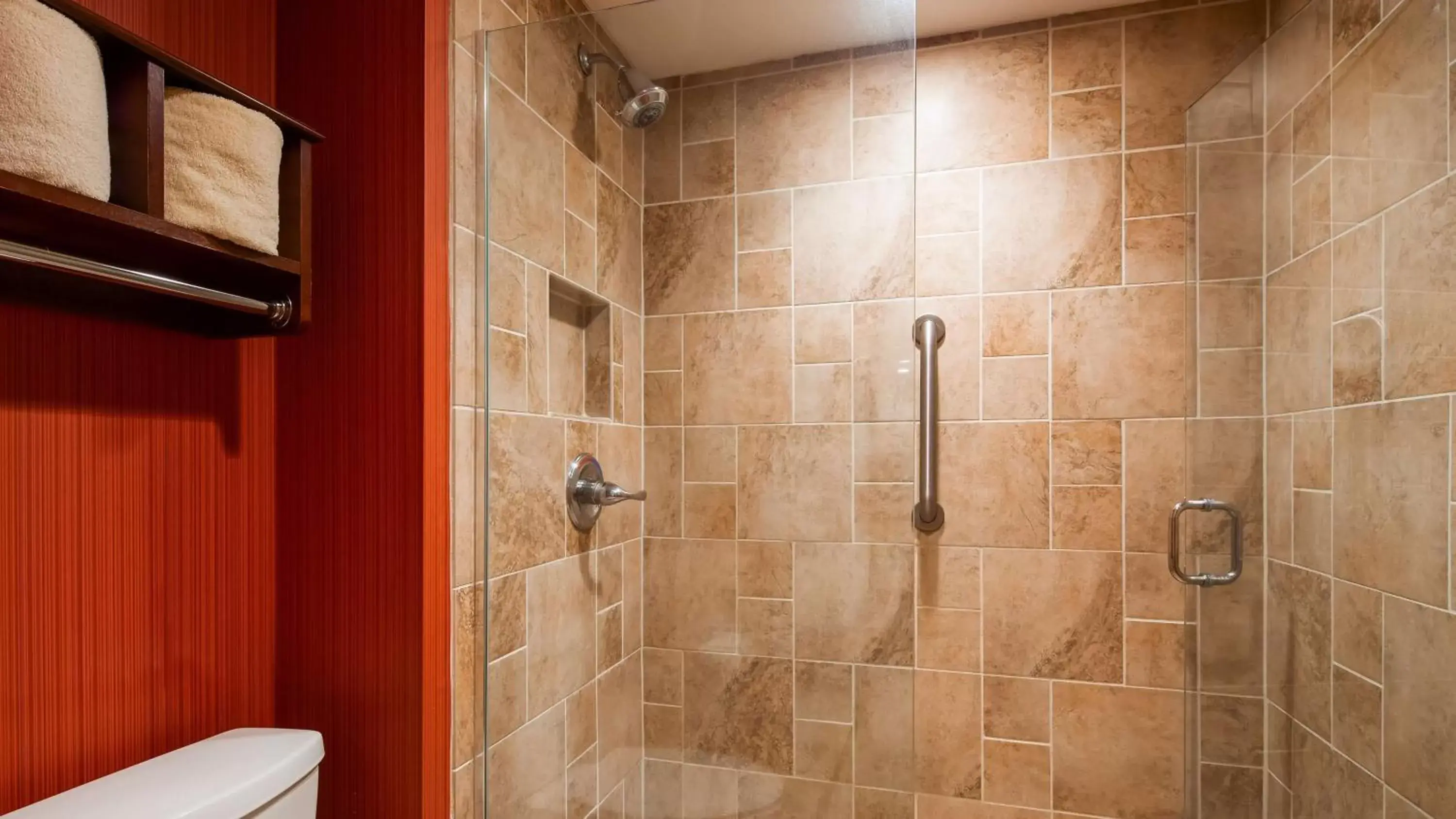 Bathroom in Best Western Plus White Bear Country Inn