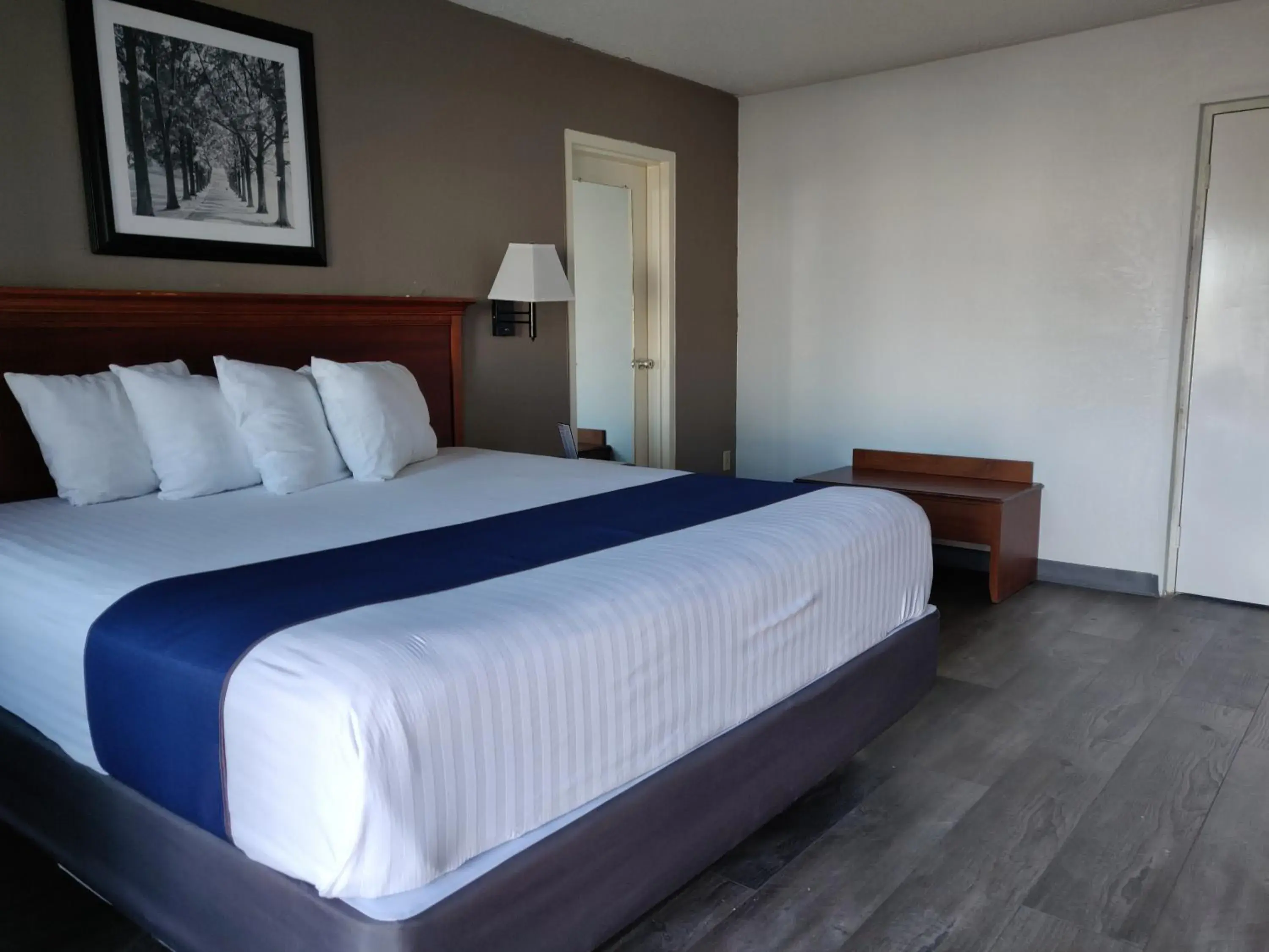 Bed in Cedar Cove Bed in Cedar Cove