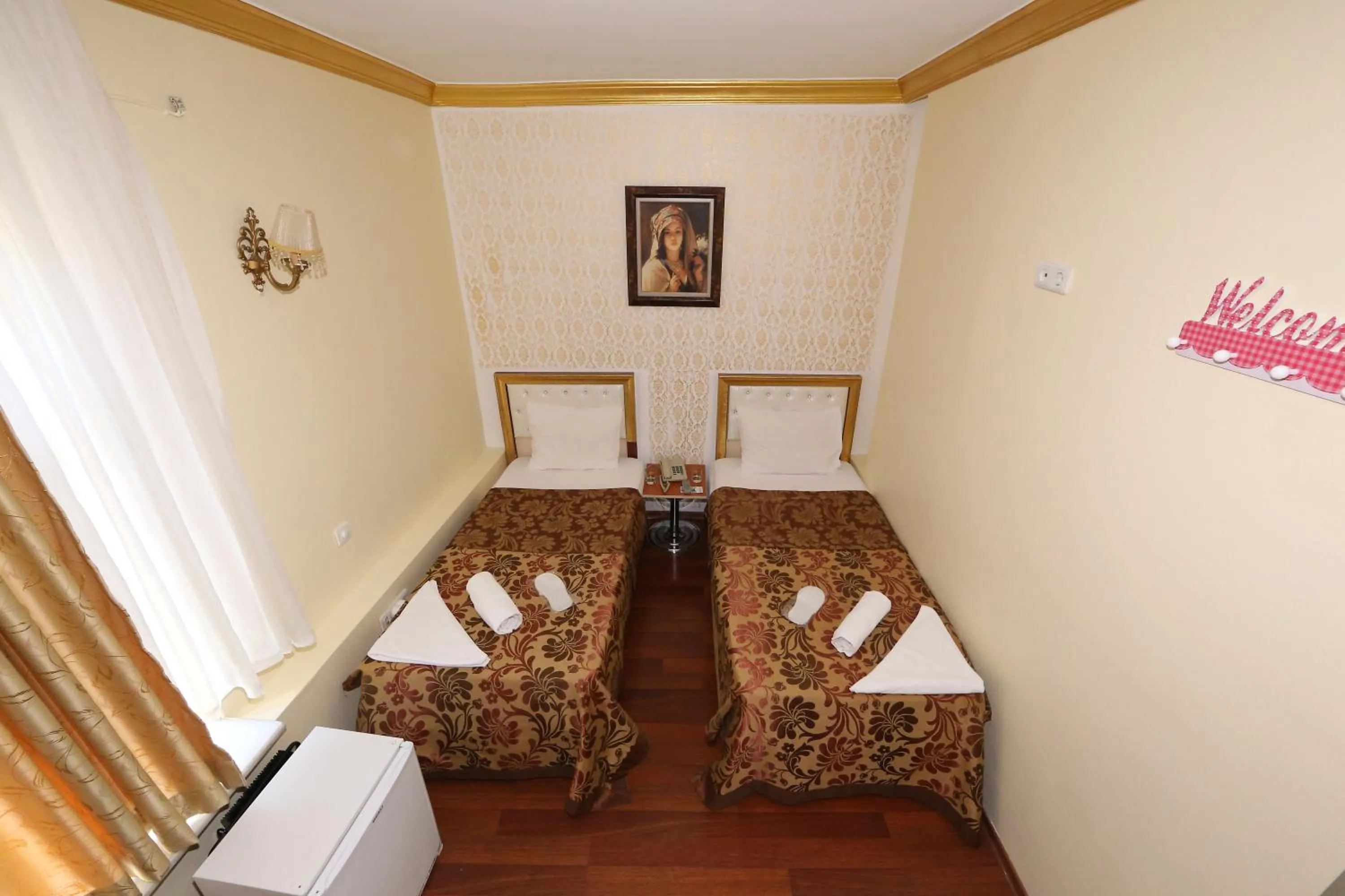 TV and multimedia, Bed in Meddusa Hotel