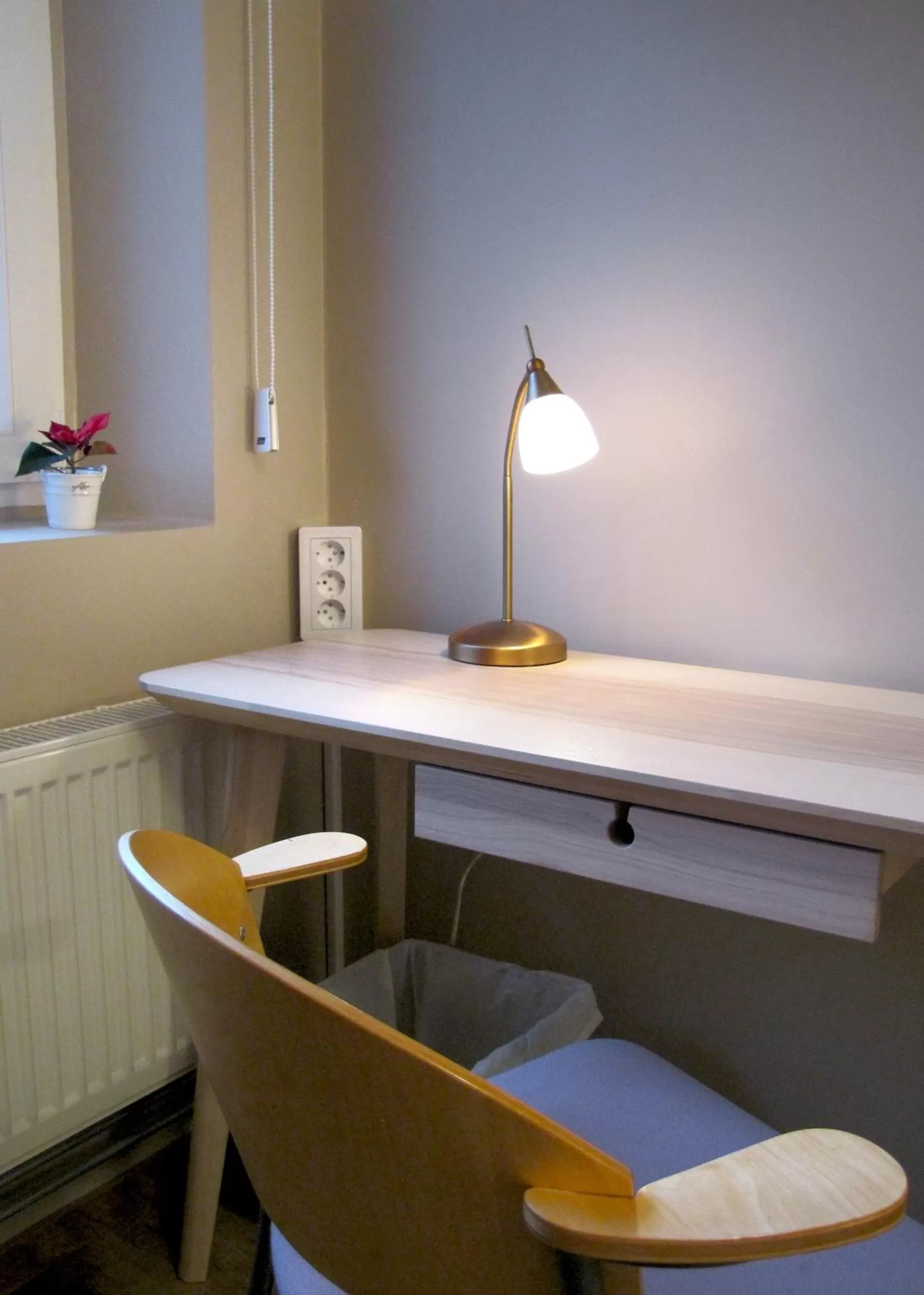 Photo of the whole room in Hotell Munkeröd