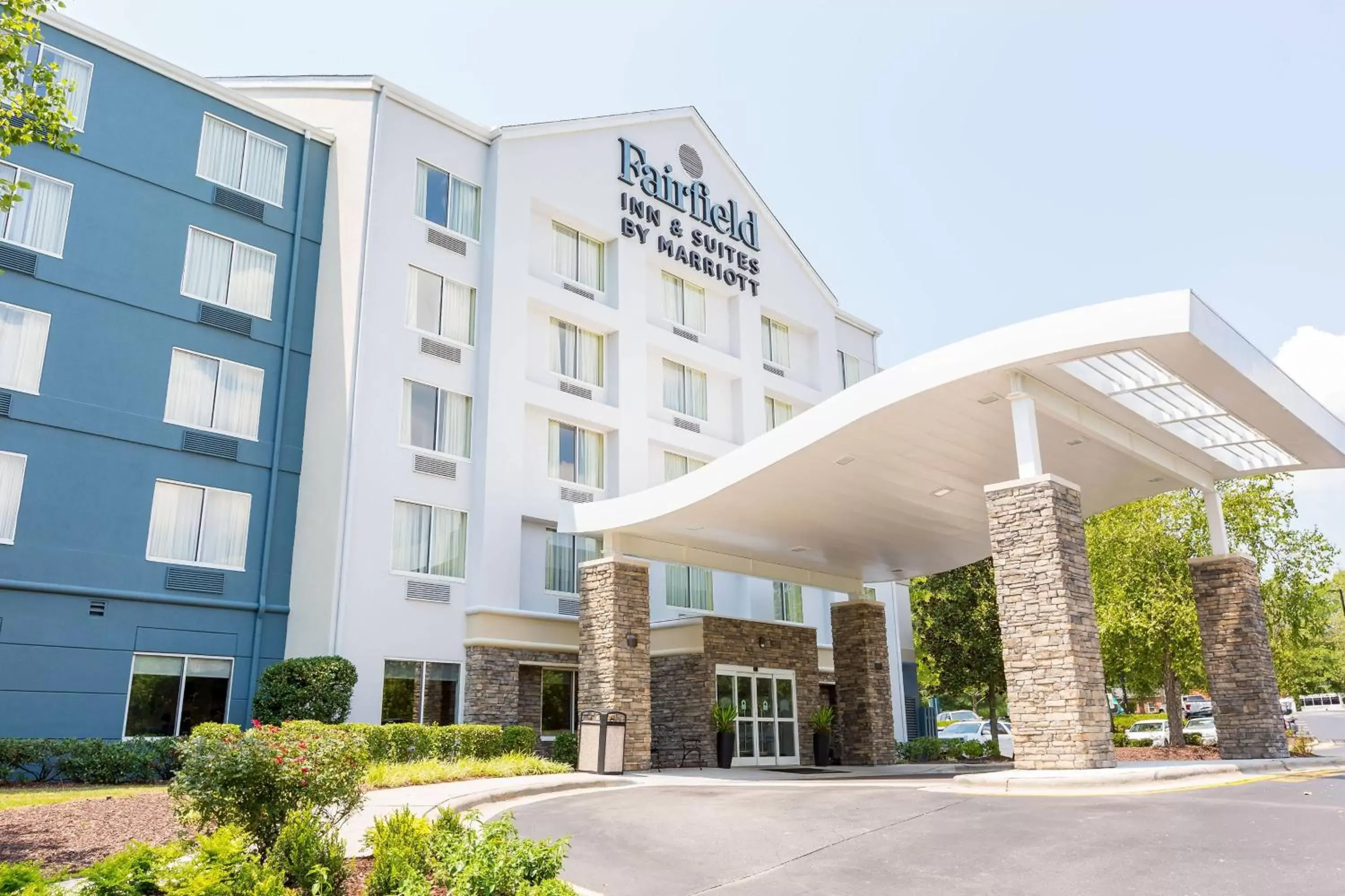 Property Building in Fairfield Inn & Suites Raleigh Durham Airport Research Triangle Park