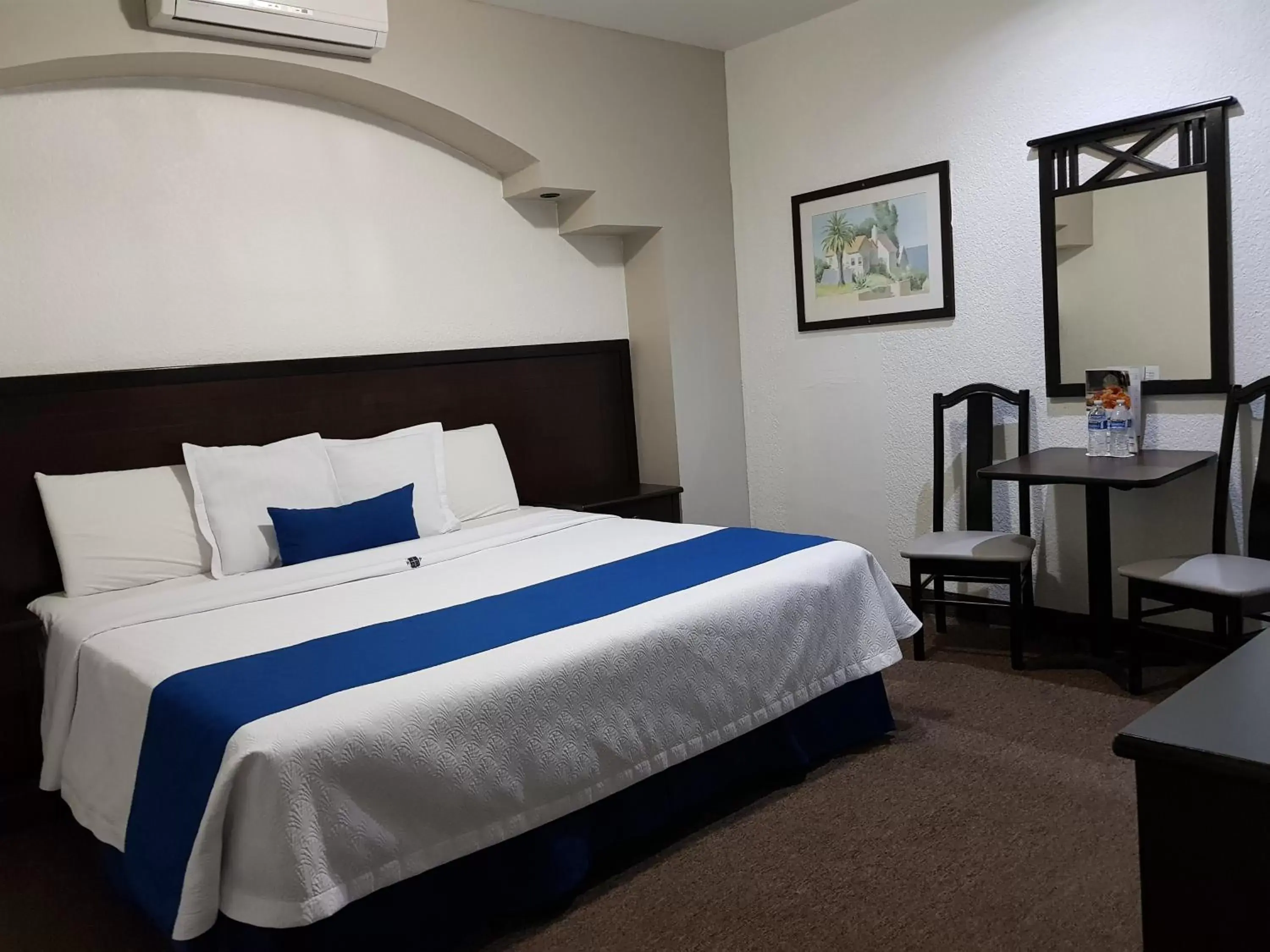 Bedroom, Bed in Hotel Principado Tijuana Aeropuerto