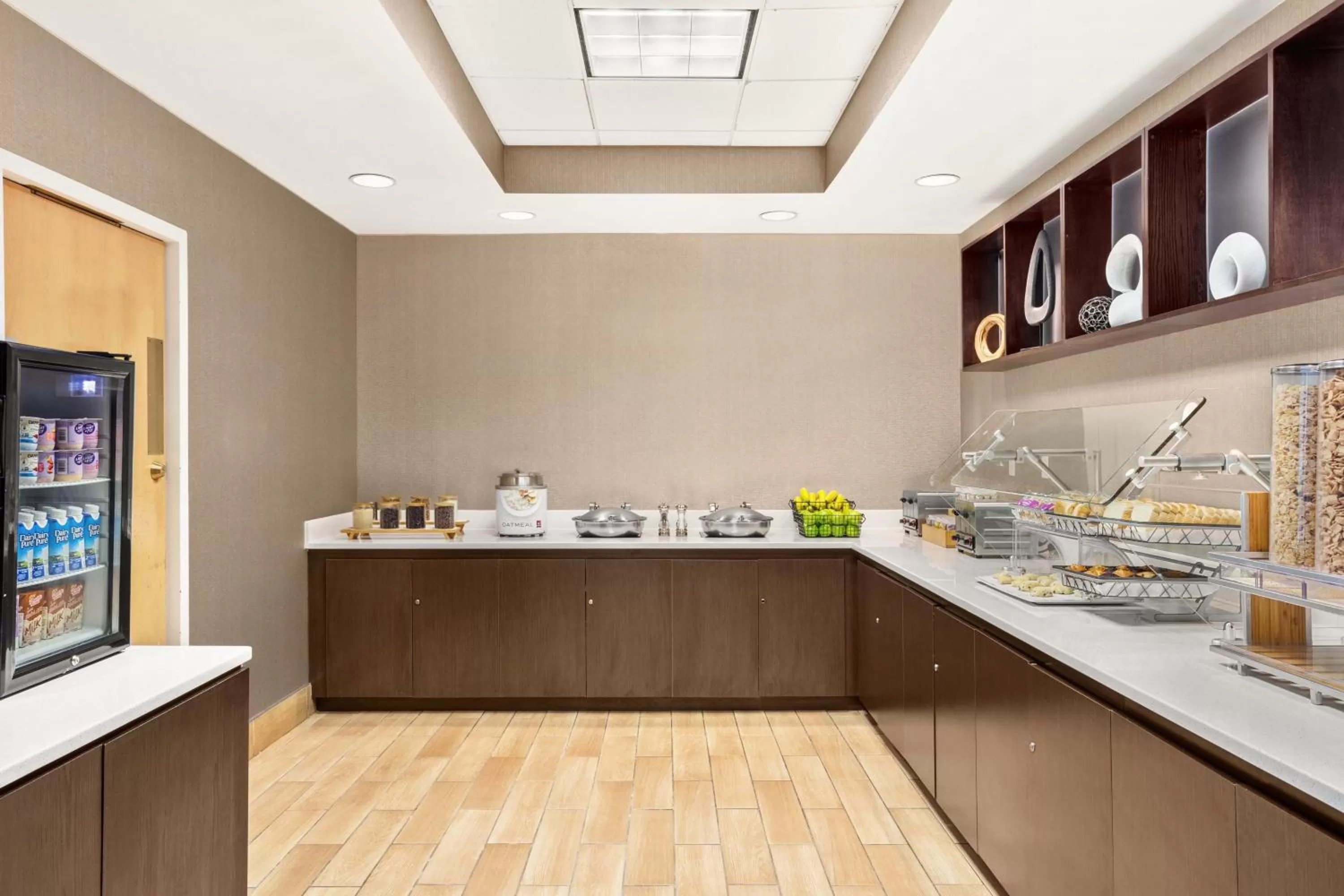 Breakfast in SpringHill Suites Boston Andover