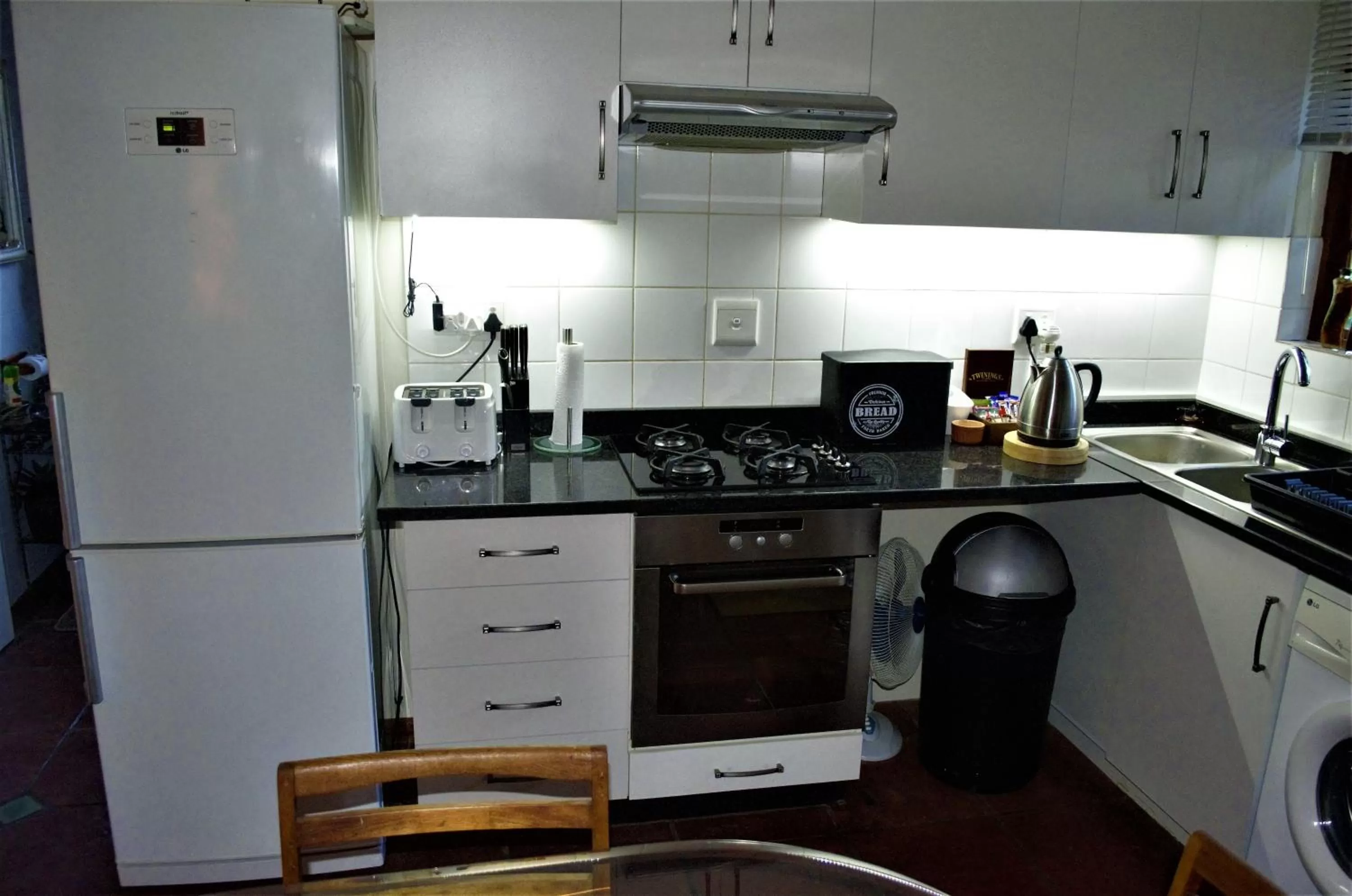 Kitchen or kitchenette in 79 On Ridge