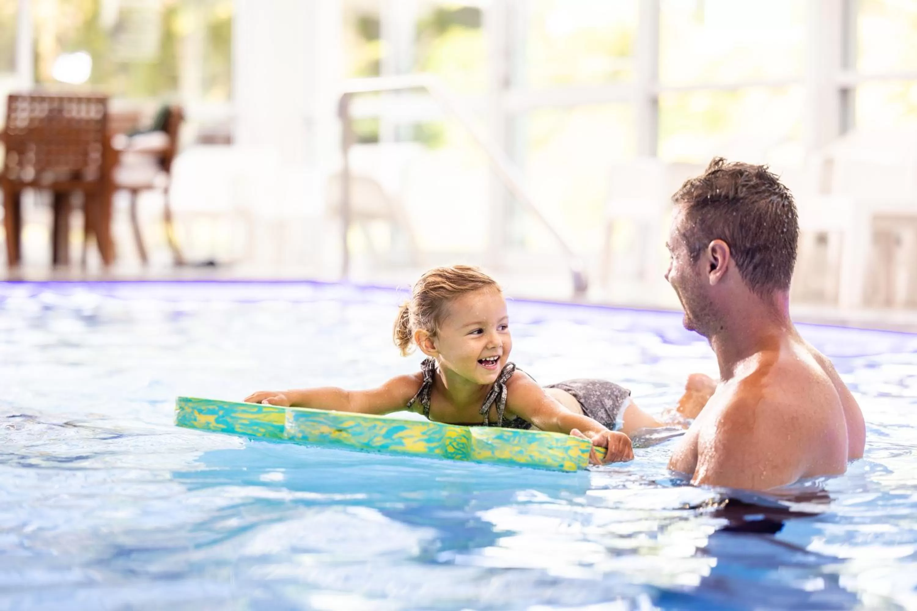 Swimming pool in Commodore Airport Hotel Christchurch