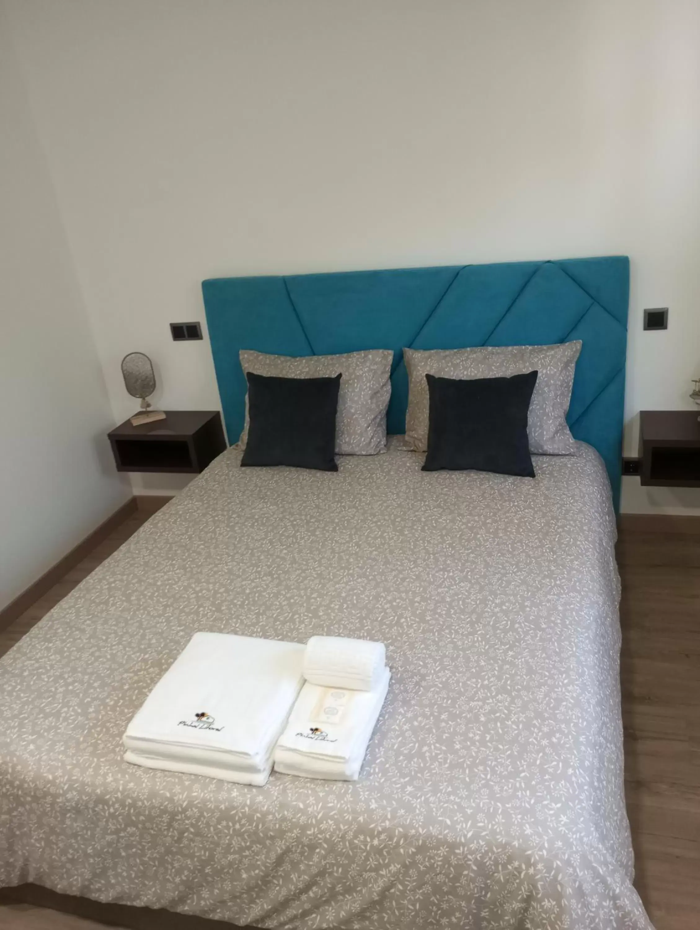 Bed in Pinhal Litoral