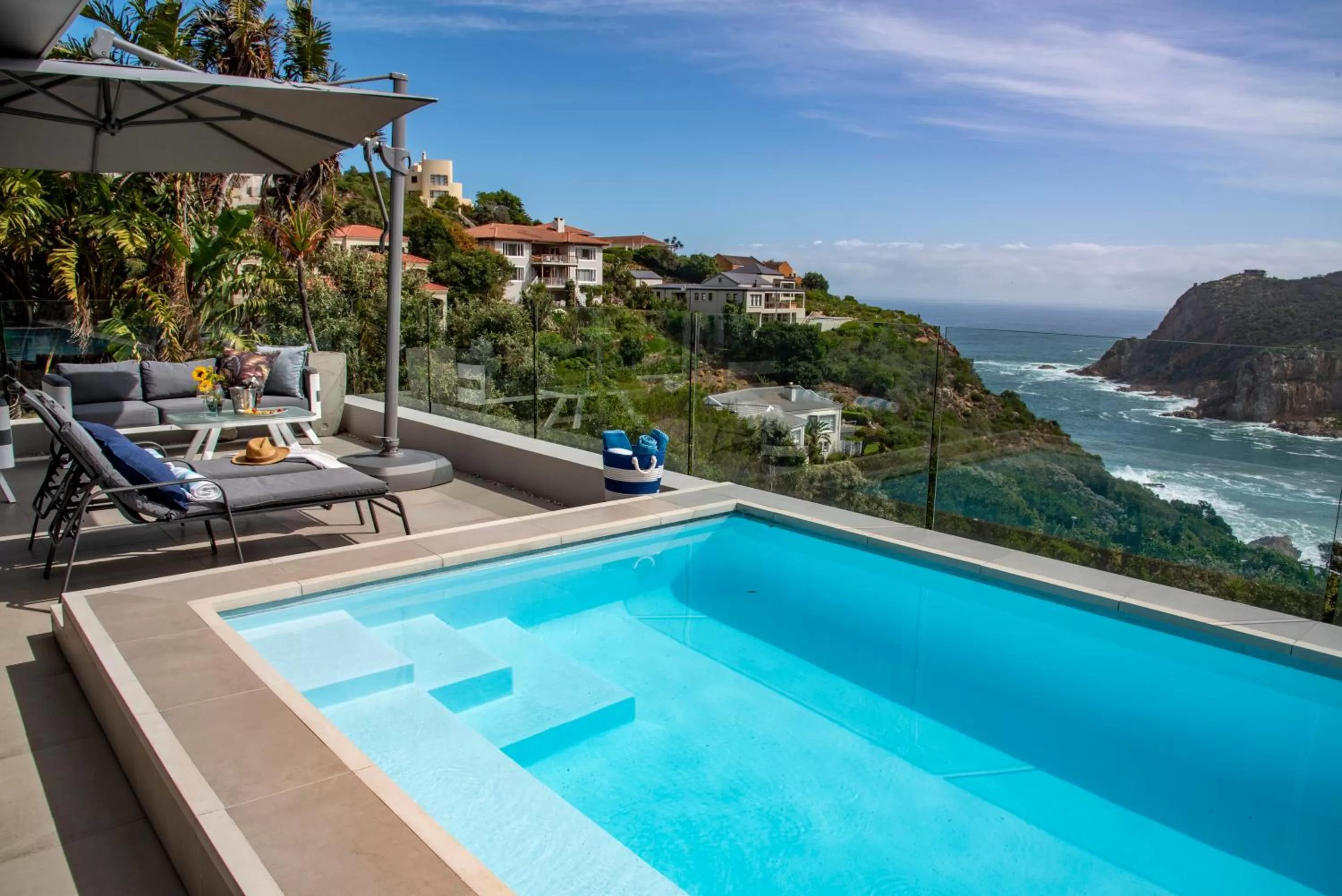 Pool view in Crown on the Heads