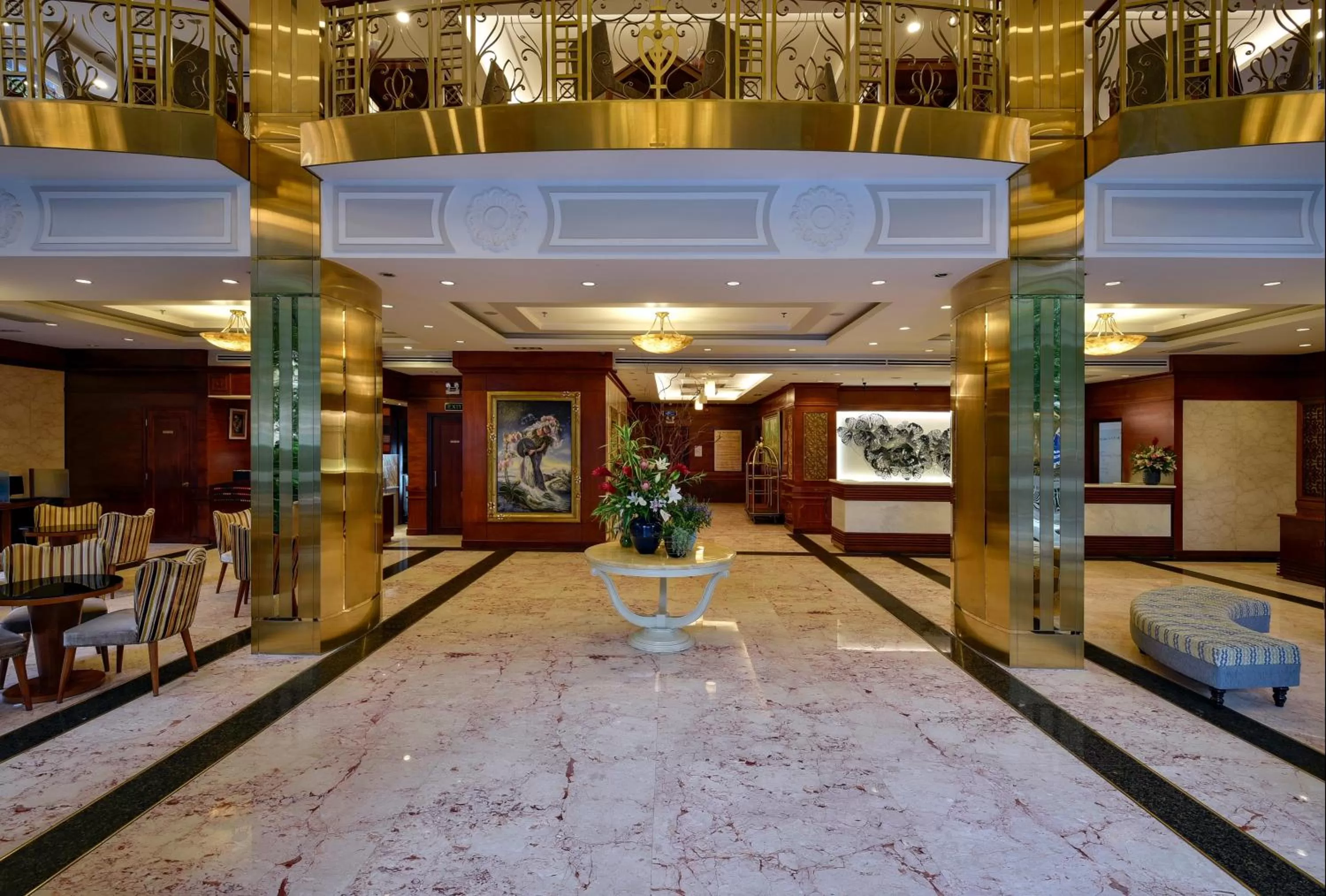 Lobby or reception in Aquari Hotel