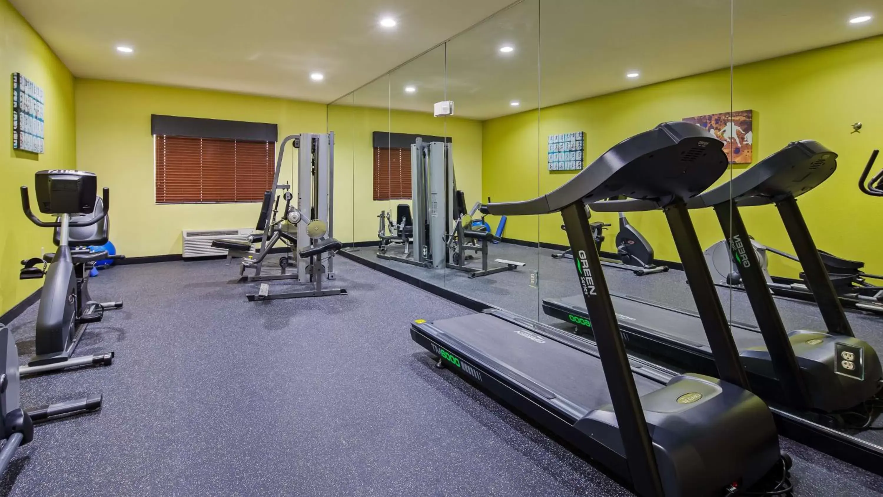 Fitness centre/facilities, Fitness Center/Facilities in Best Western Plus Mansfield Inn and Suites