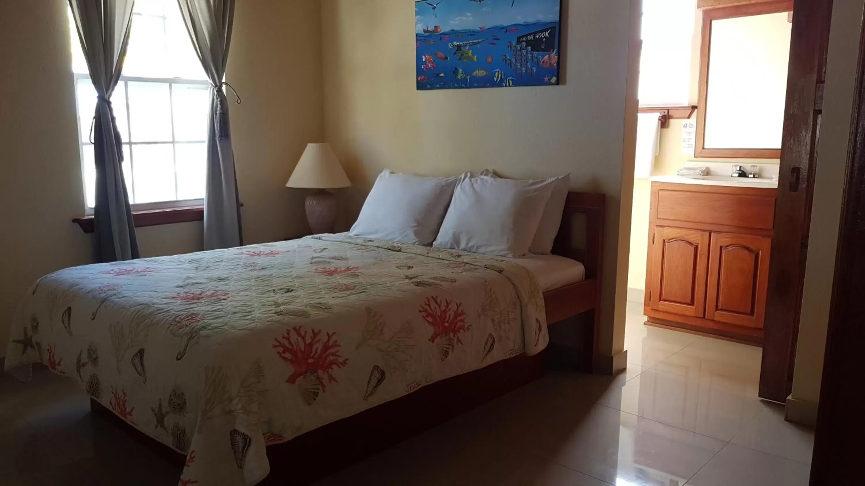 Bedroom, Bed in Royal Caribbean Resort