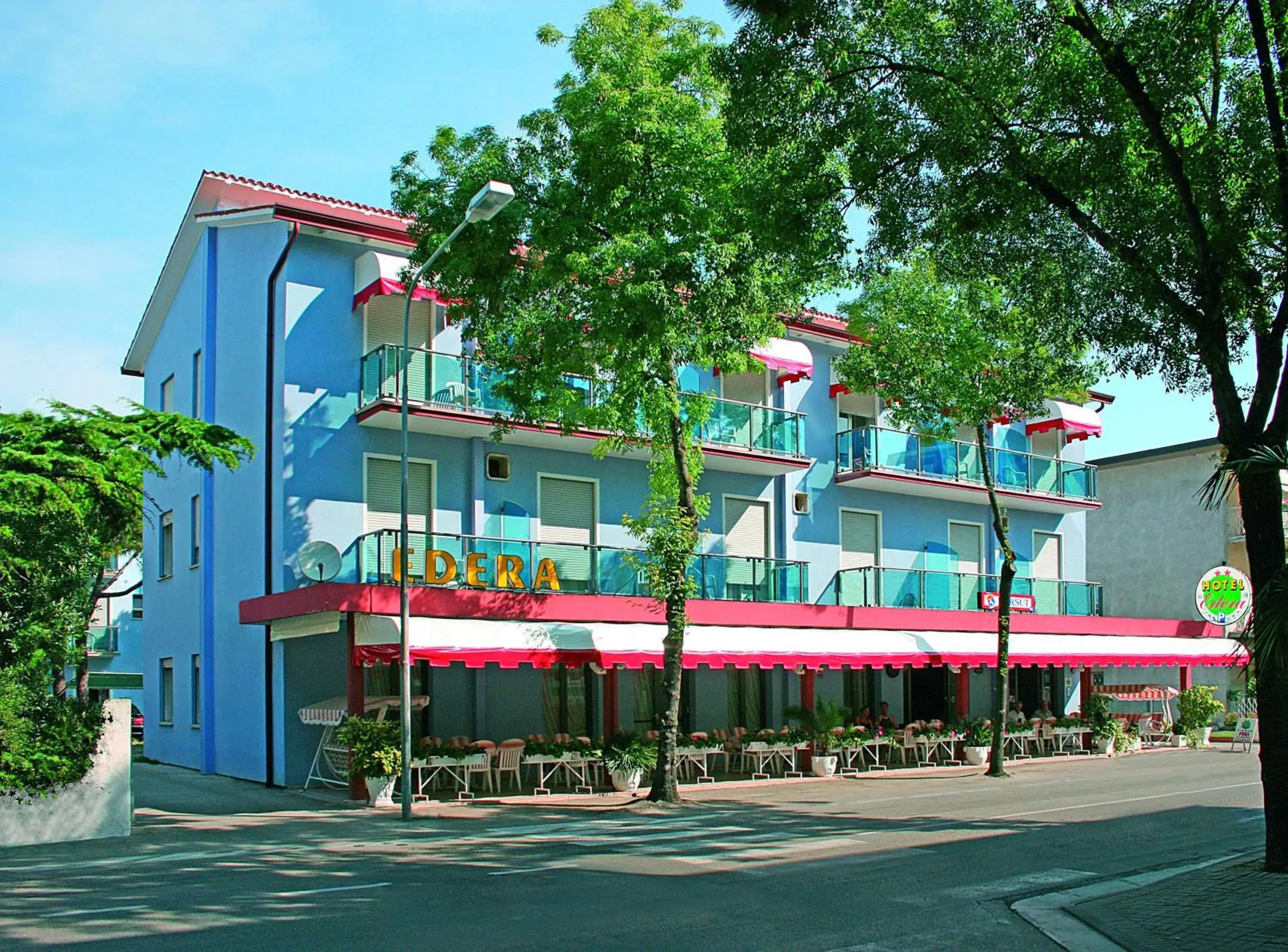 Facade/entrance, Property Building in Hotel Edera