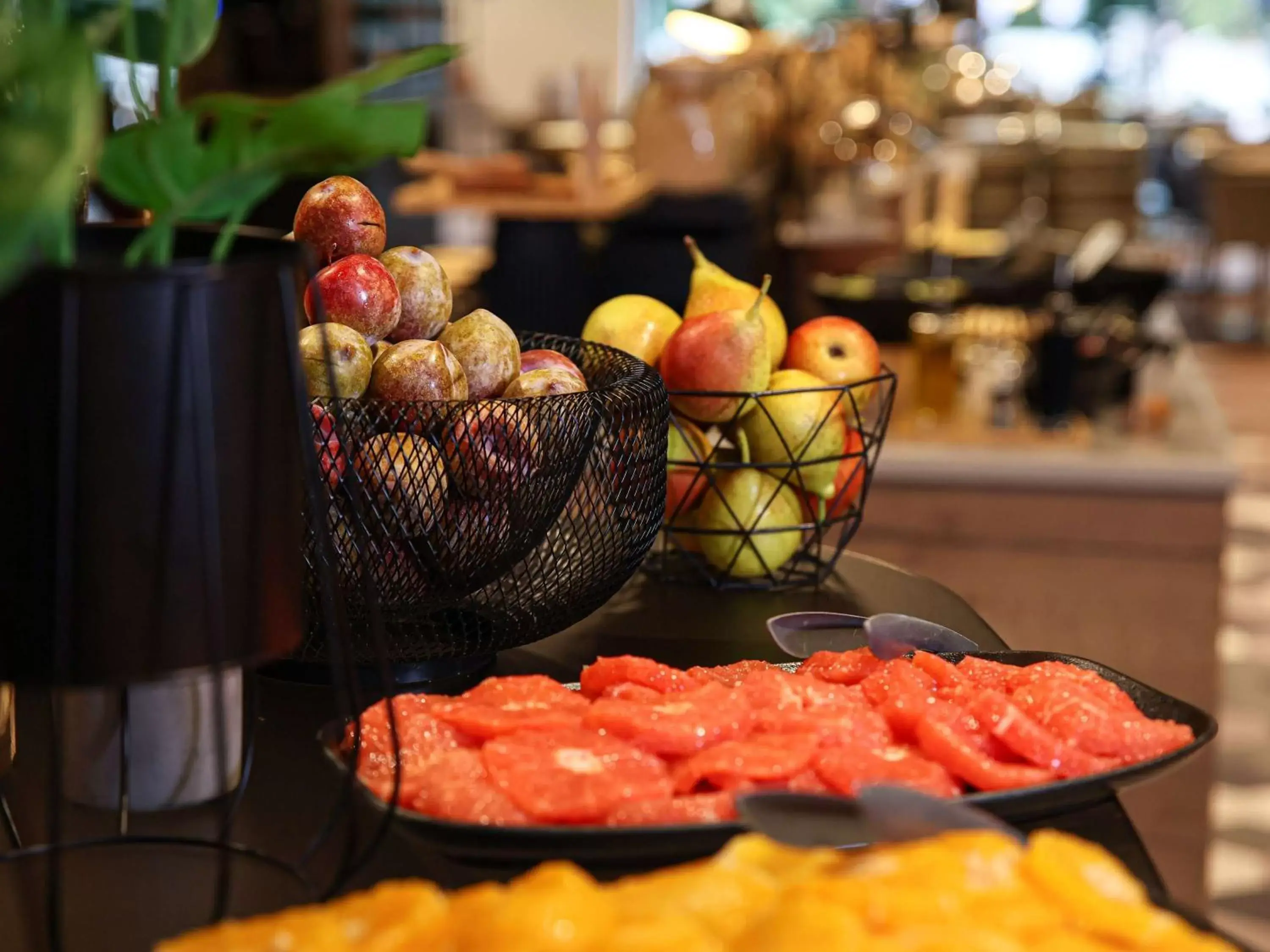 Breakfast in Hotel Mercure Toulouse Centre Compans