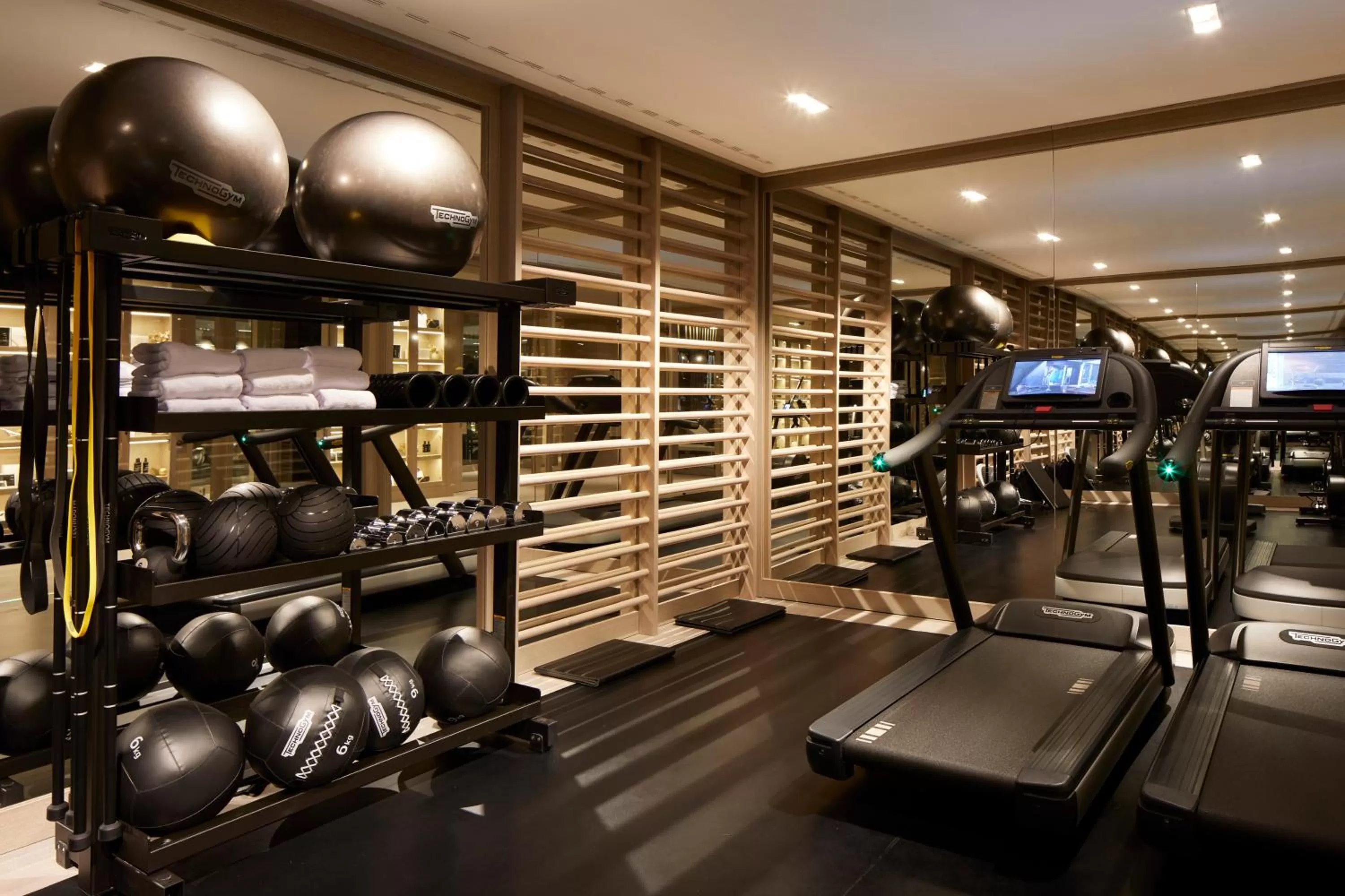 Fitness centre/facilities in Seventy Barcelona