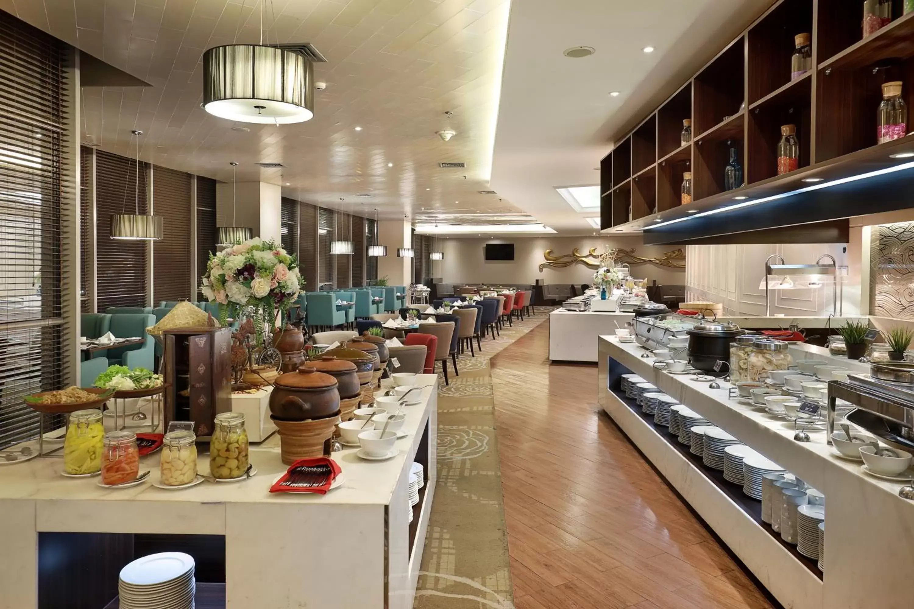 Restaurant/Places to Eat in Swiss-Belhotel Airport Jakarta