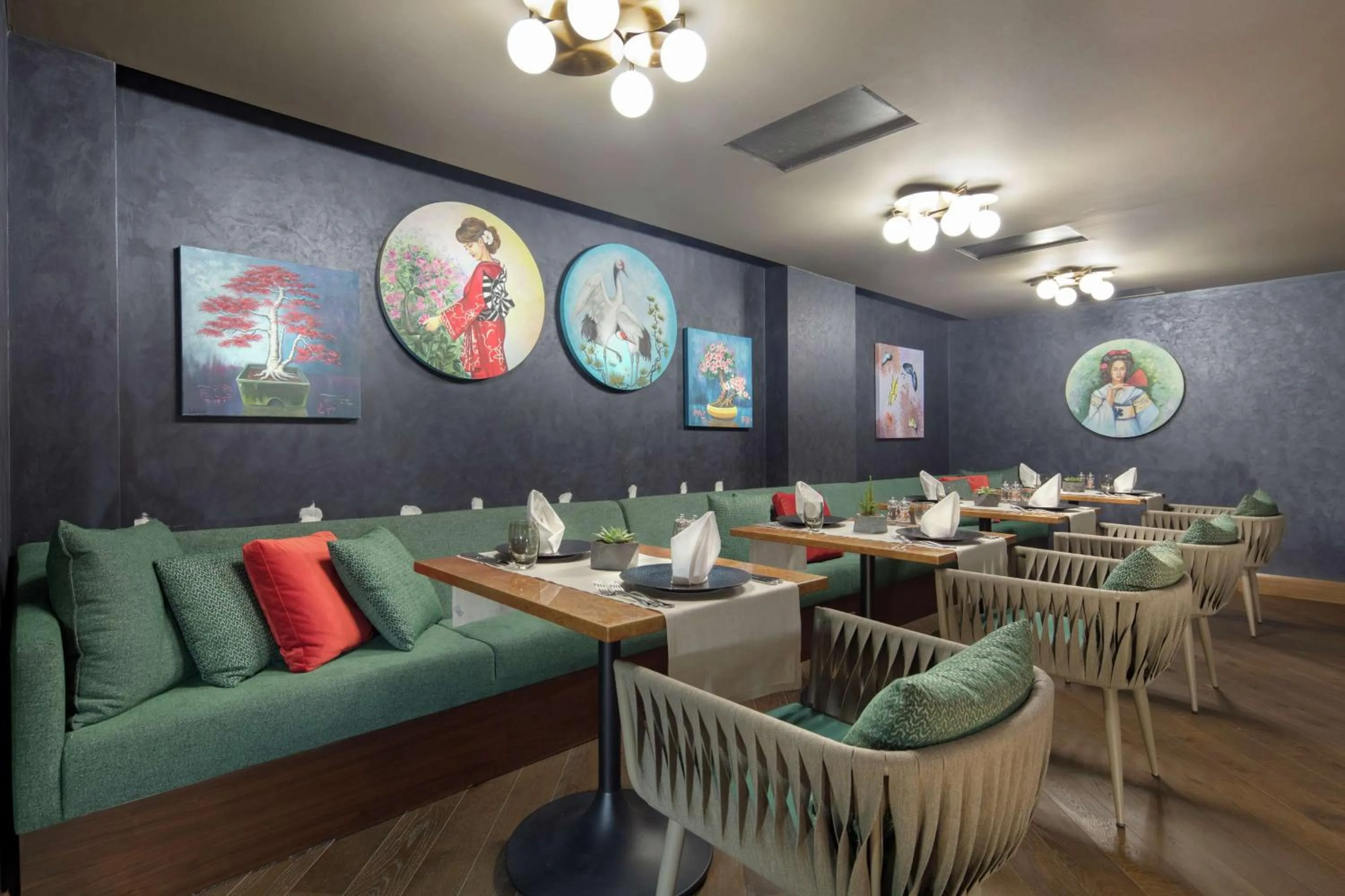 Restaurant/places to eat in Doubletree By Hilton Antalya City Centre