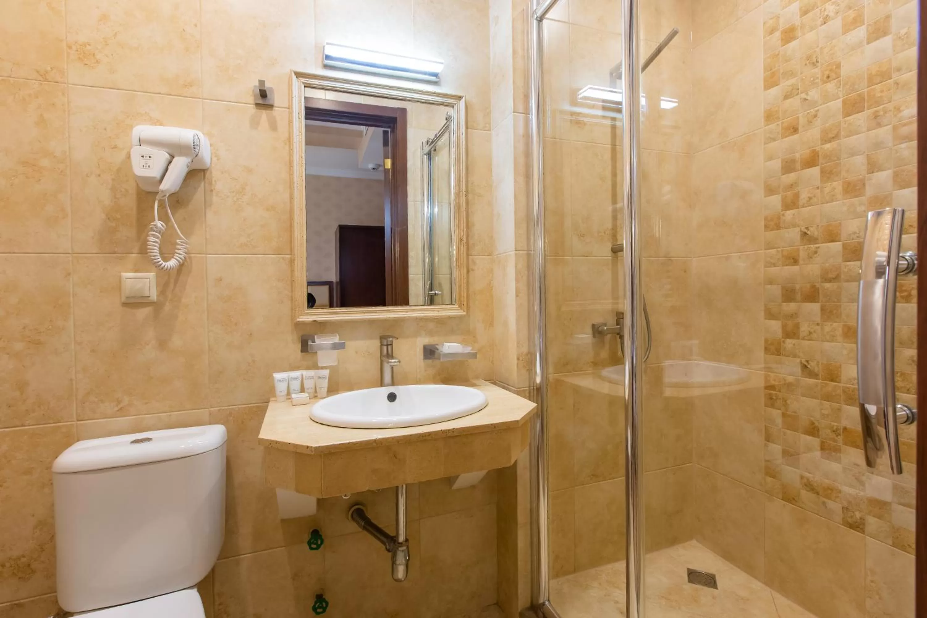 Bathroom in KMM Hotel