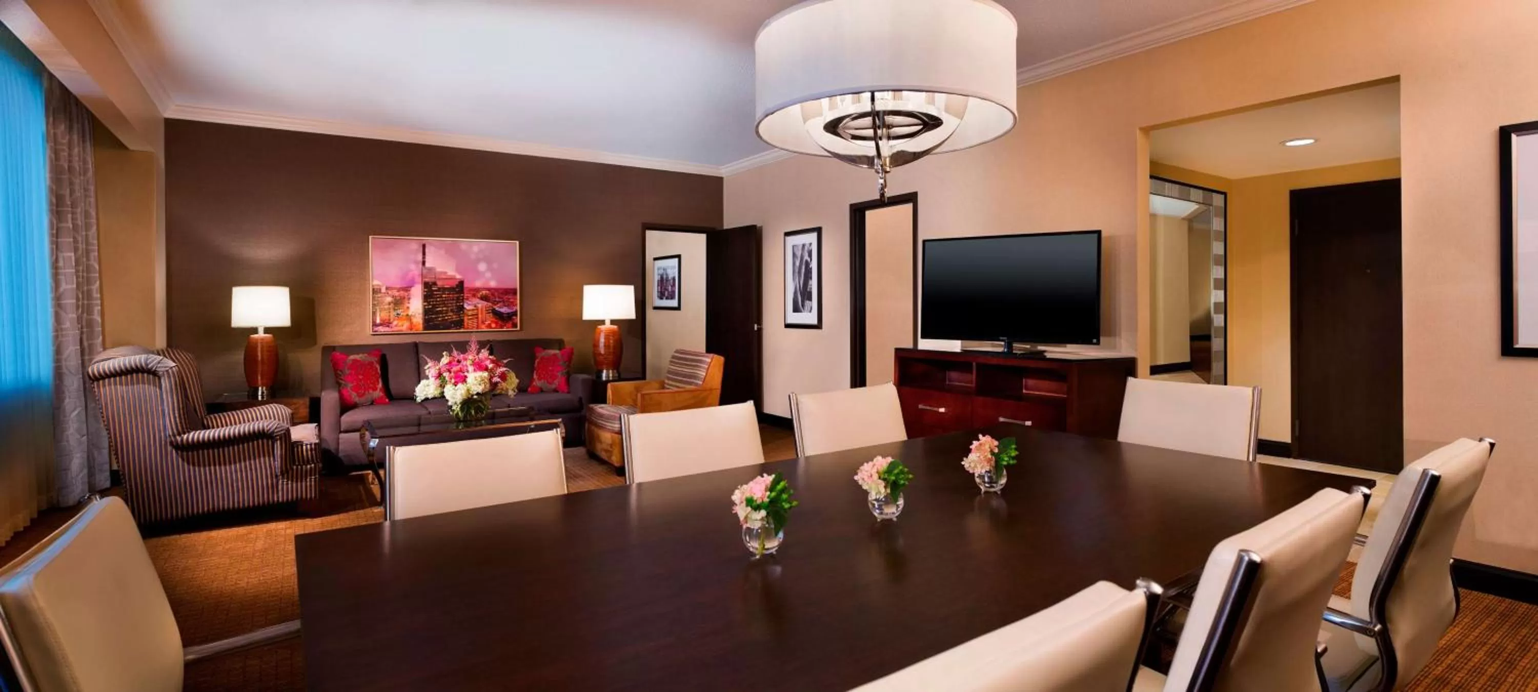 Bedroom in Hilton Minneapolis