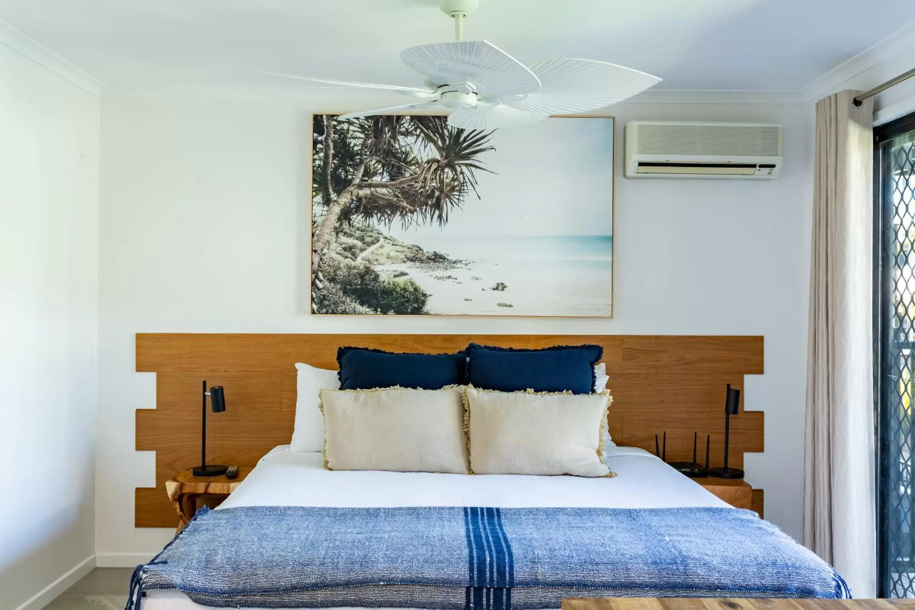 Bed in Noosa Lakes Resort