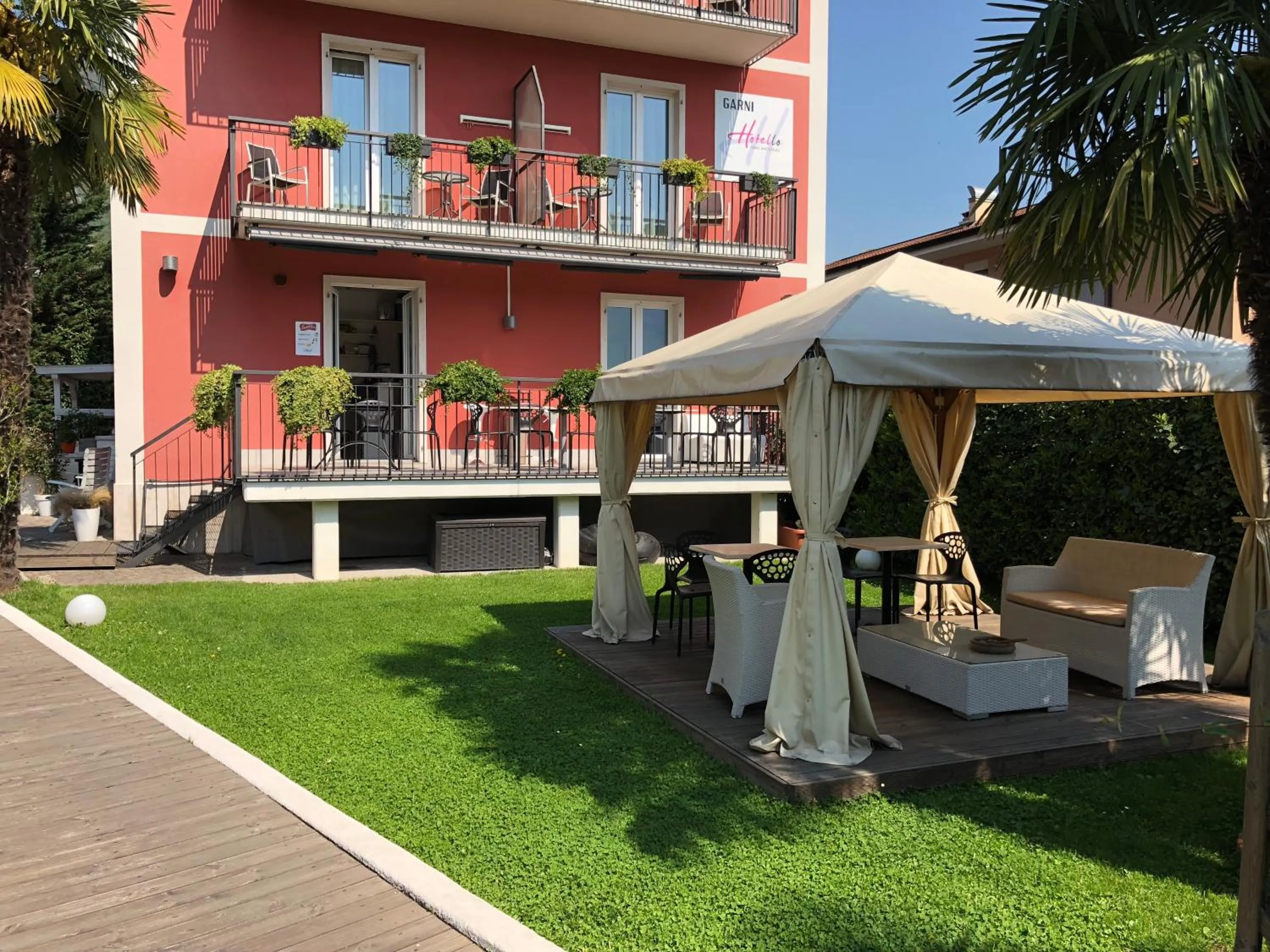 SK Active hotel - ex Garni Hotello