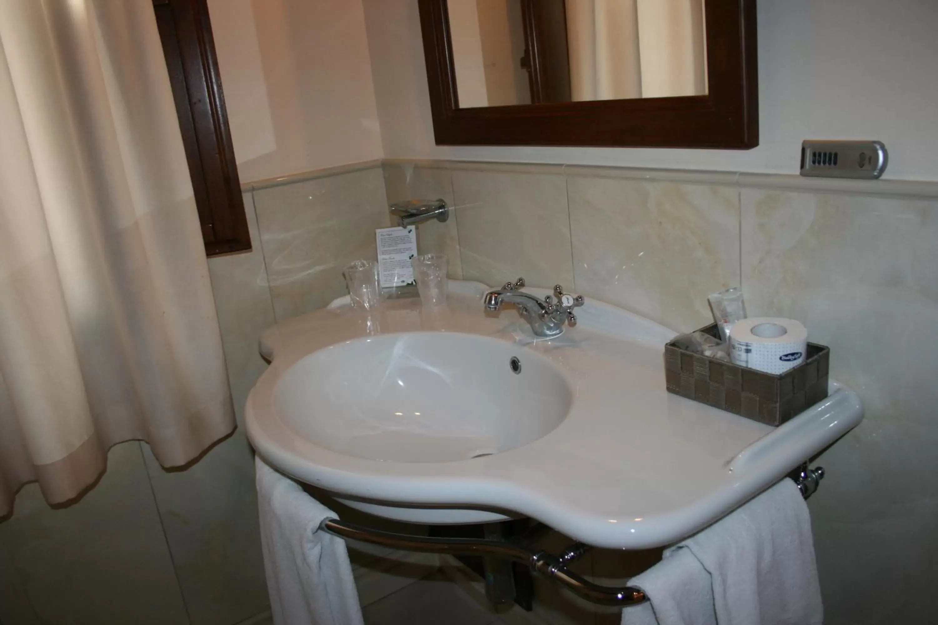 Toilet, Bathroom in Hotel Villa Lampedusa