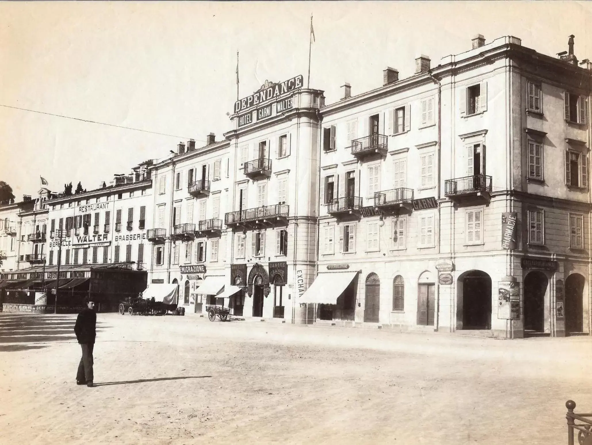 Facade/entrance in Hotel Walter Au Lac