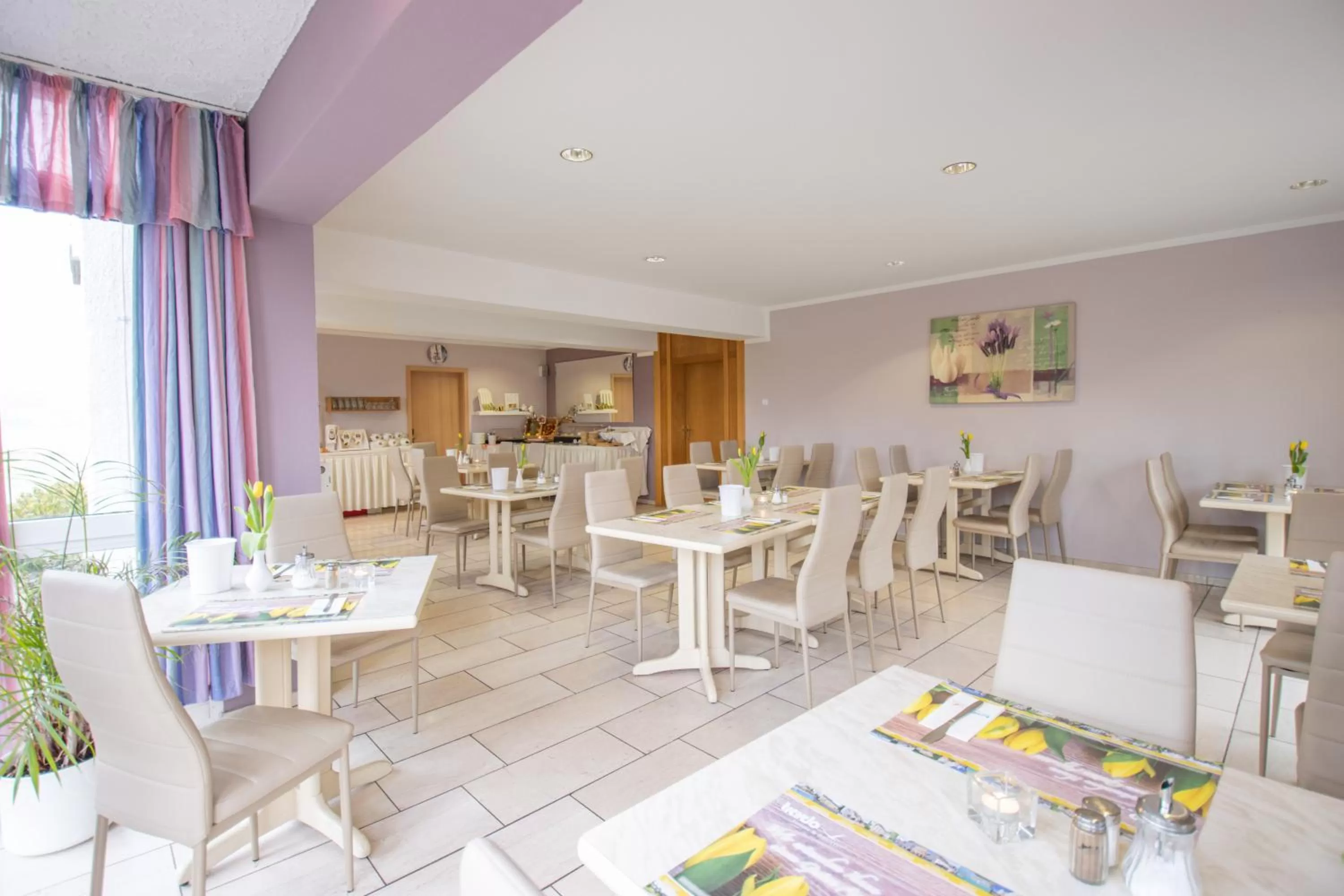 Breakfast in Hotel garni Zwickau-Mosel