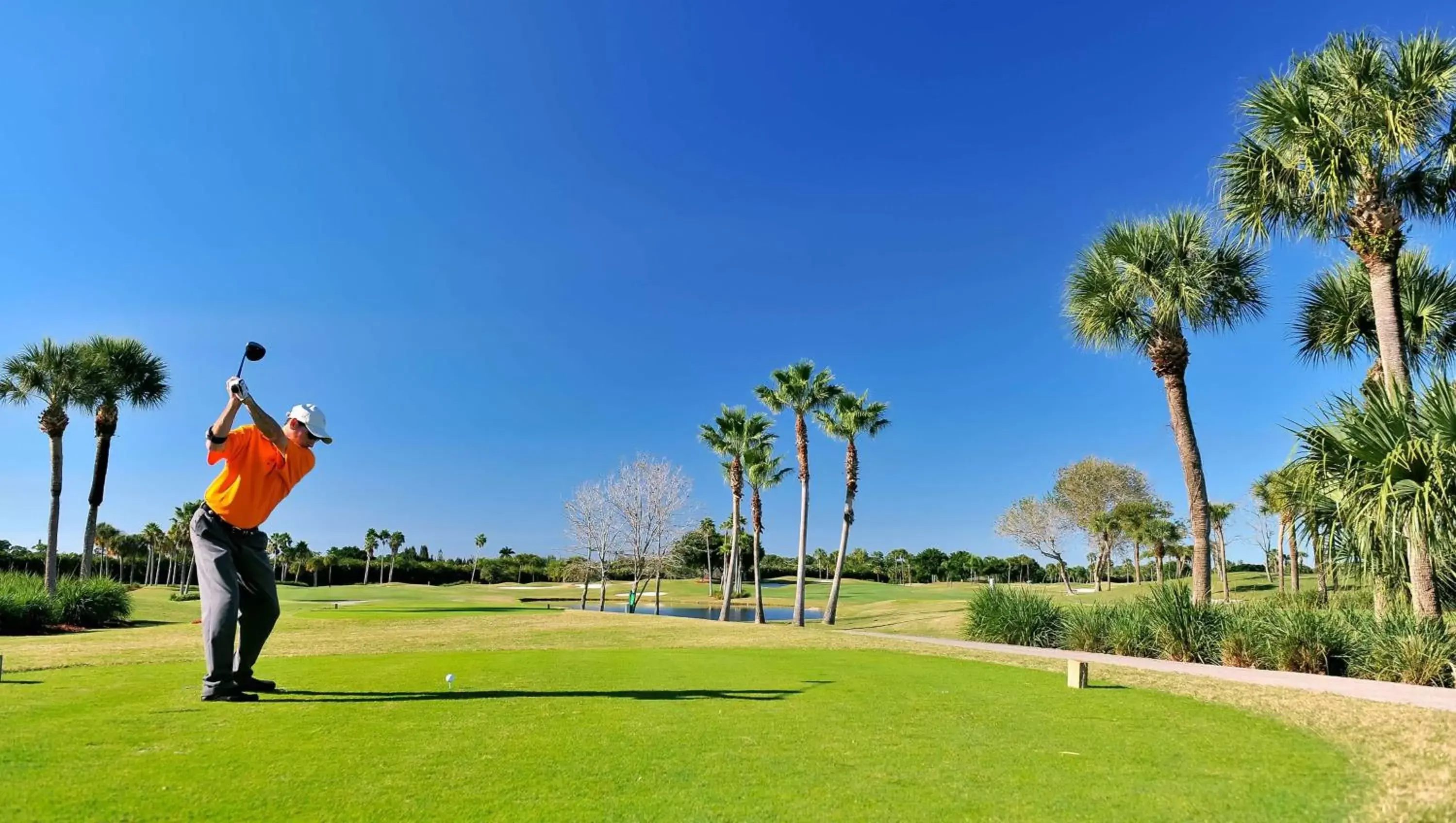 Nearby landmark, Golf in Belleair Beach Resort Motel