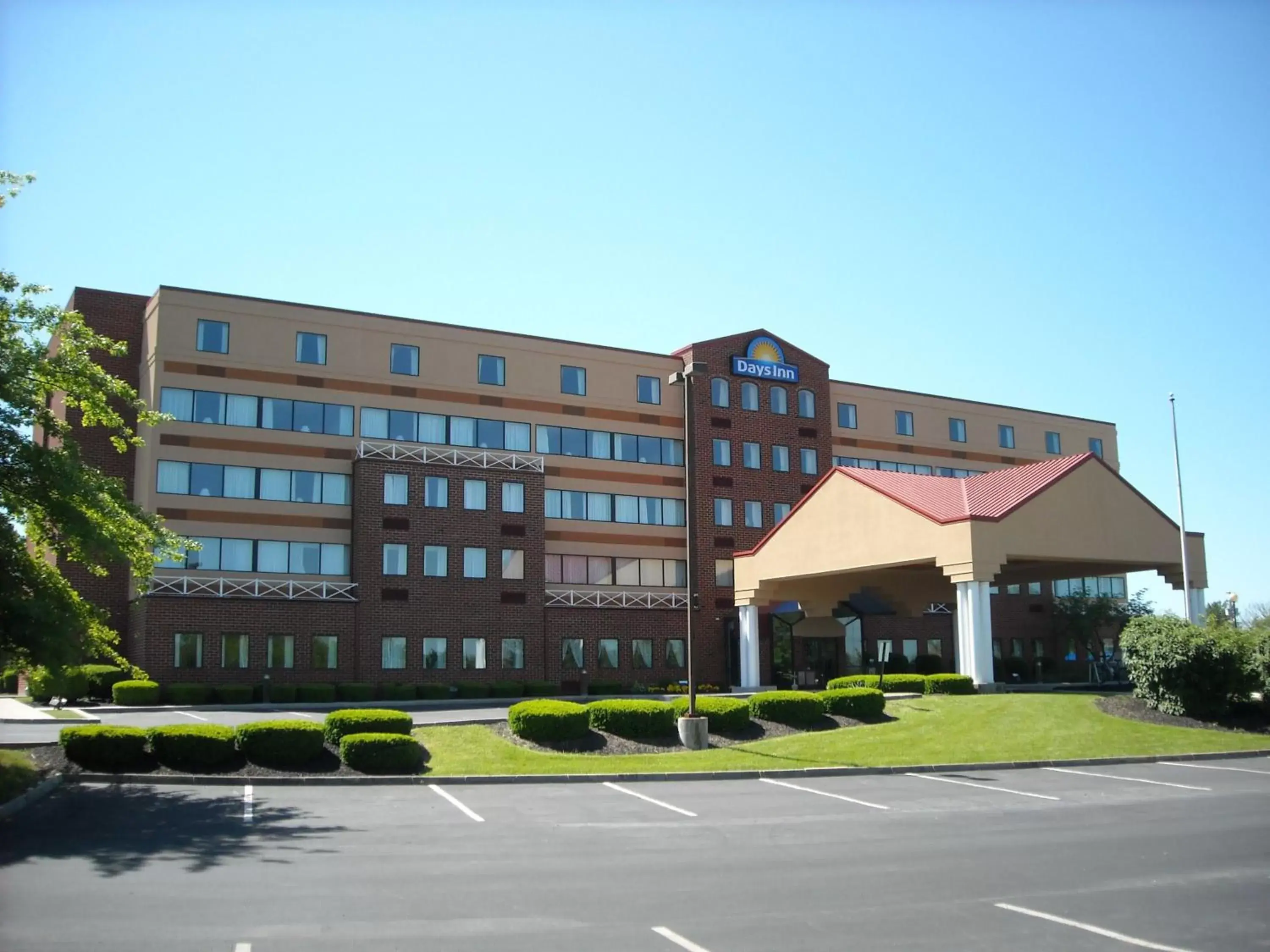 Facade/entrance in Days Inn by Wyndham Gettysburg Facade/entrance in Days Inn by Wyndham Gettysburg